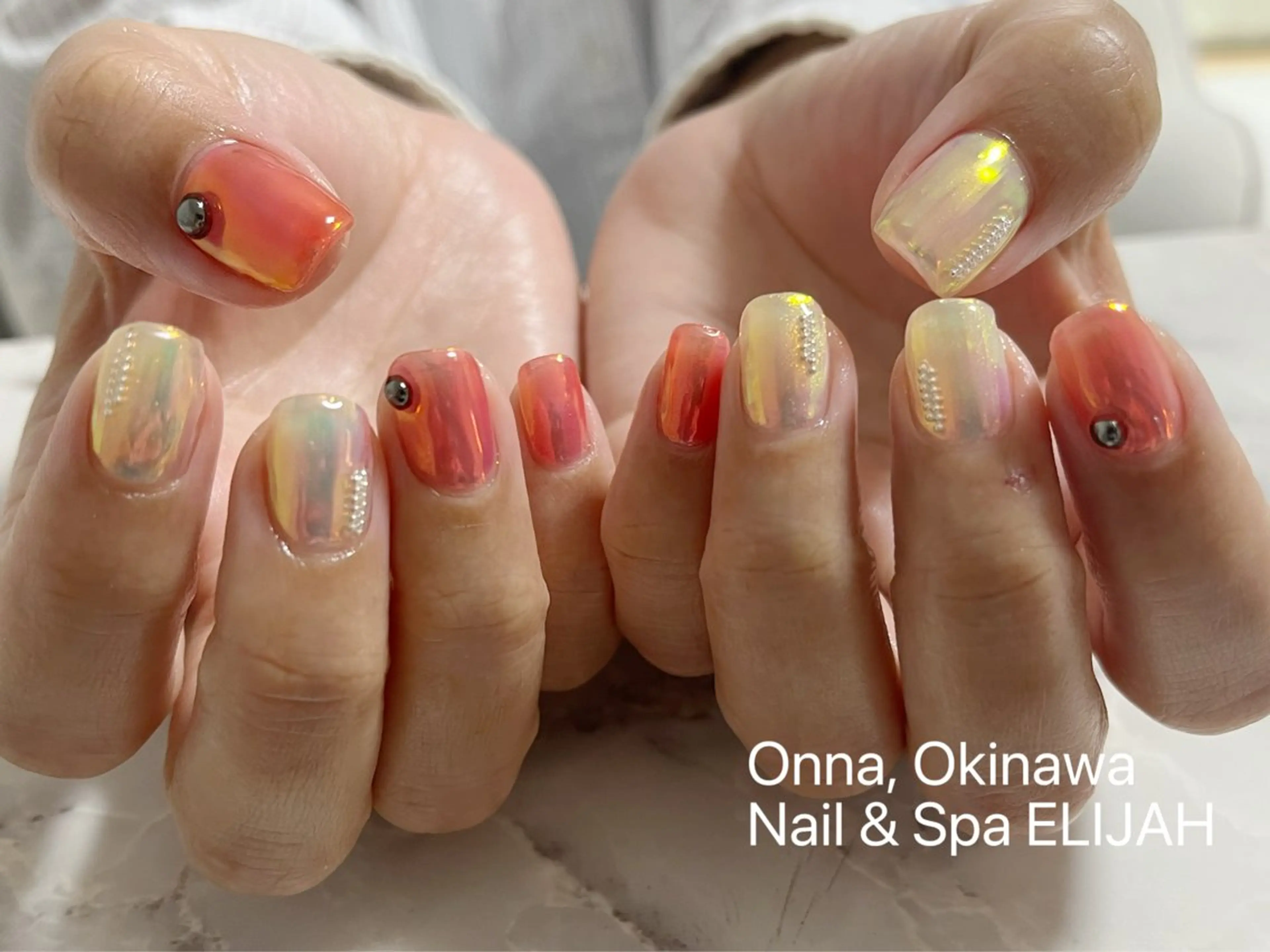 ネイル ハンドネイル ダンラップ新里 友簣乃のネイルデザイン