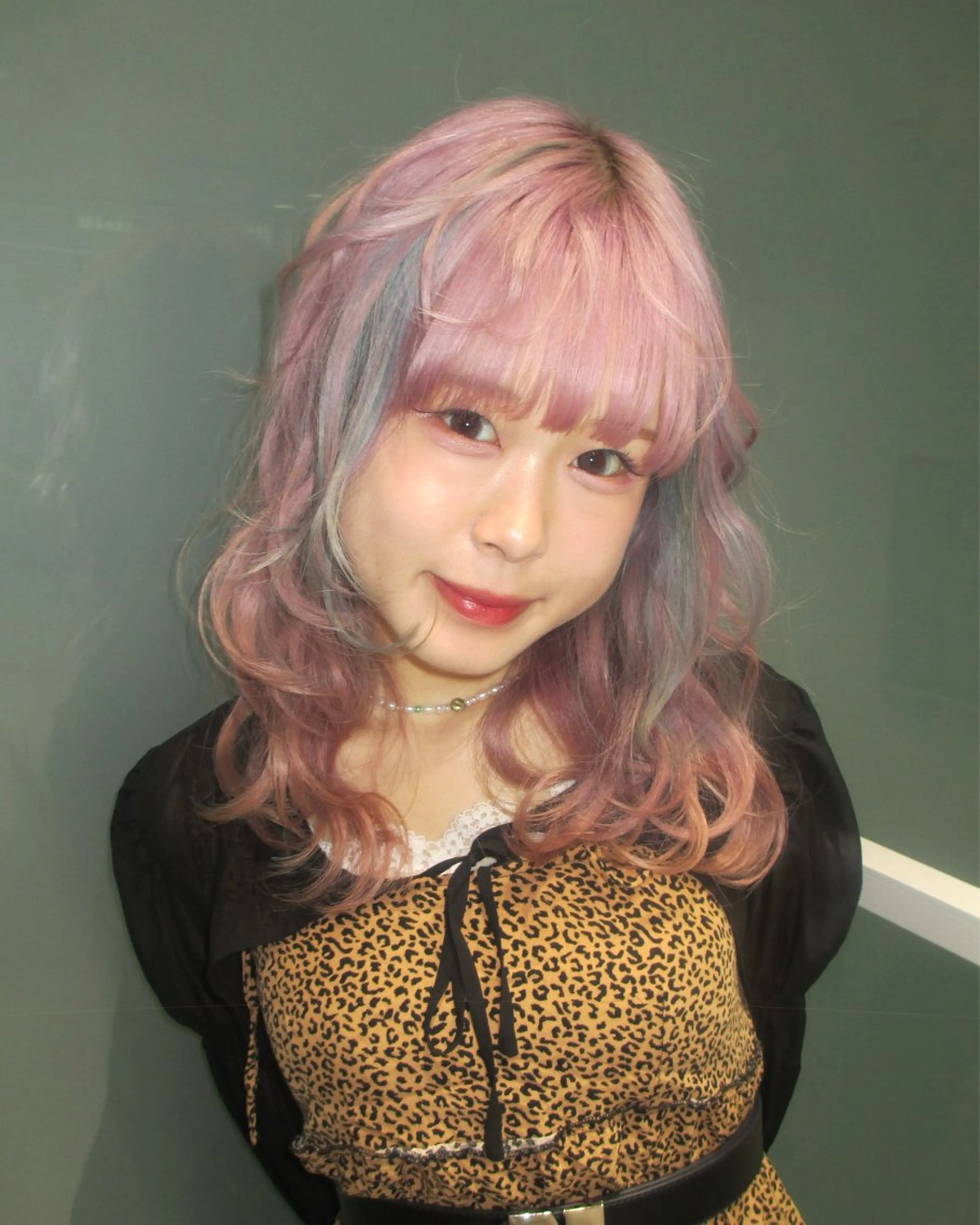 ロング カラー ヘアアレンジ ヘアカラー minto/ 似合わせ/ハイトーンのヘアスタイル