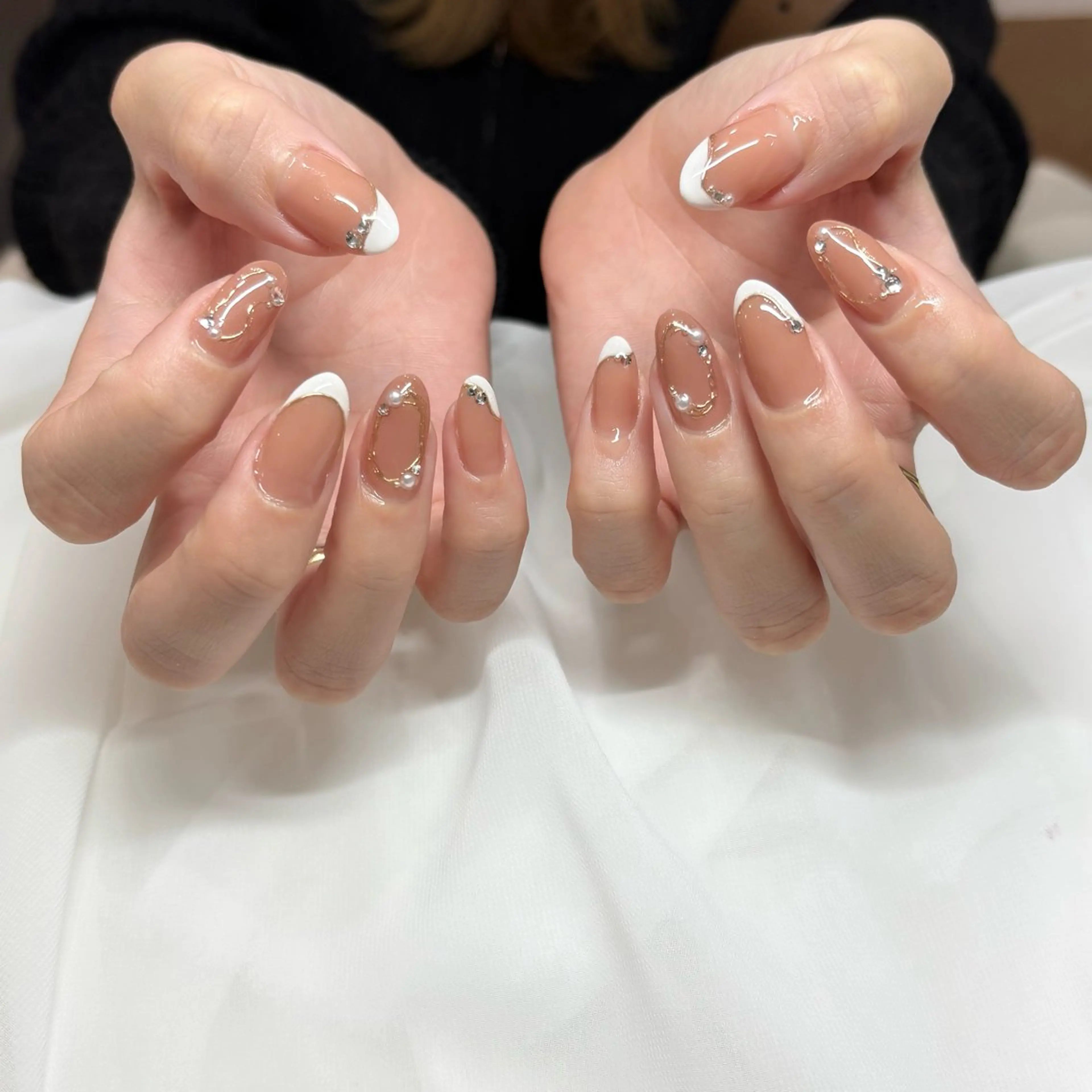 ネイル パラジェルサロン 大人女性が通うサロンのネイルデザイン