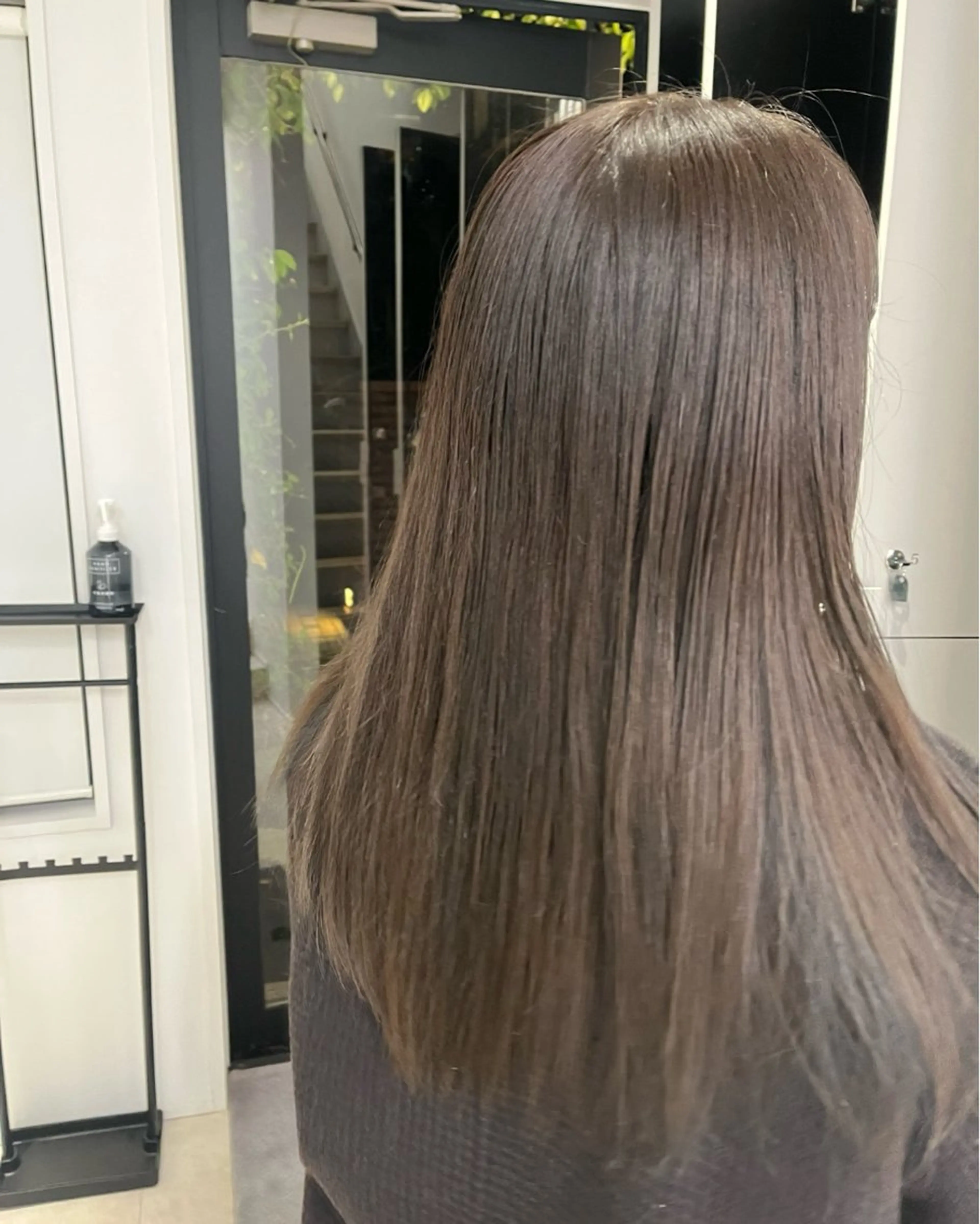 ロング カラー カット ヘアカラー トリートメント Kasumi | くすみブラウン×渋谷のヘアスタイル