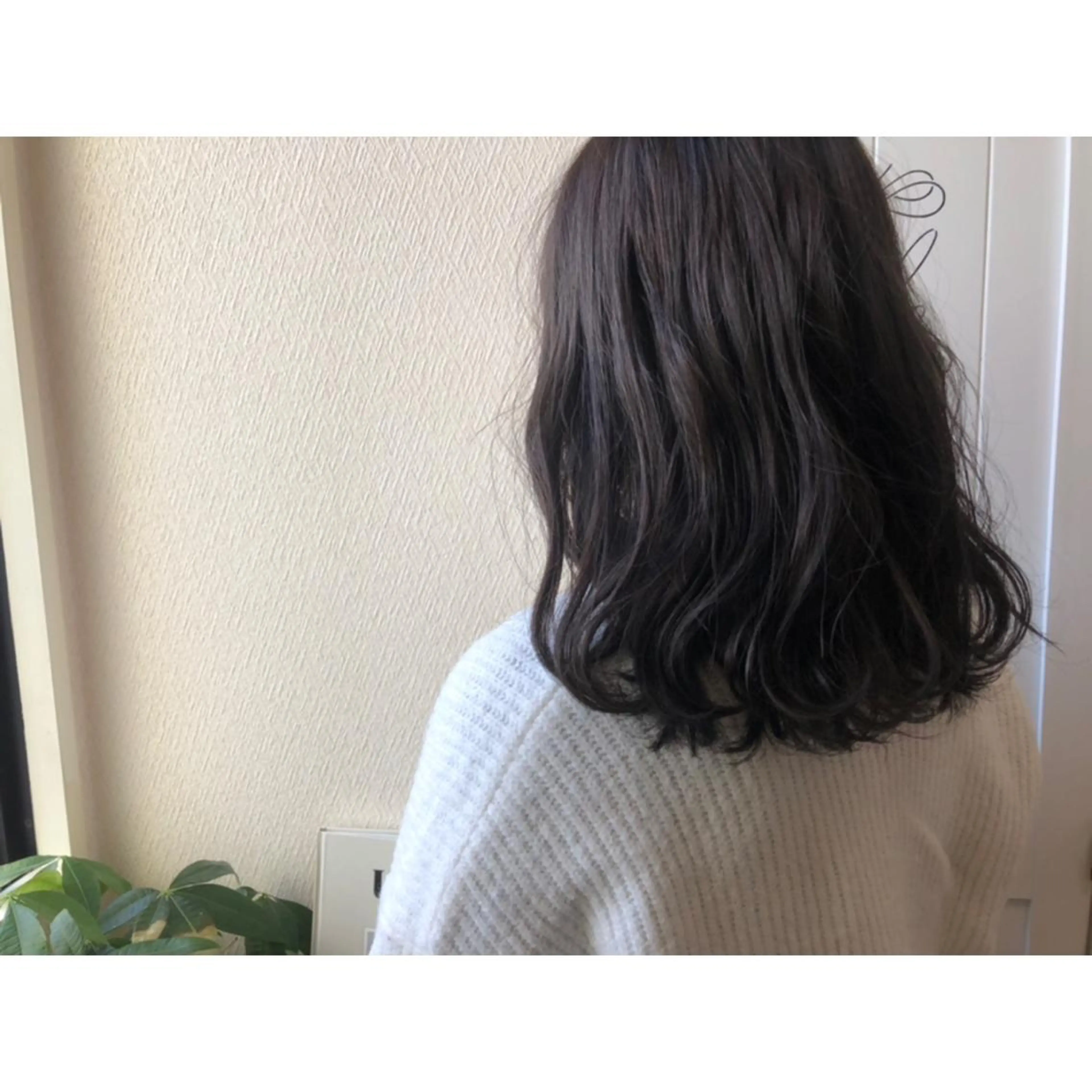 ミディアム カラー アッシュ 黒髪 透明感カラー ダークアッシュ 江上拓郎/ショート /酸性ストレートのヘアスタイル