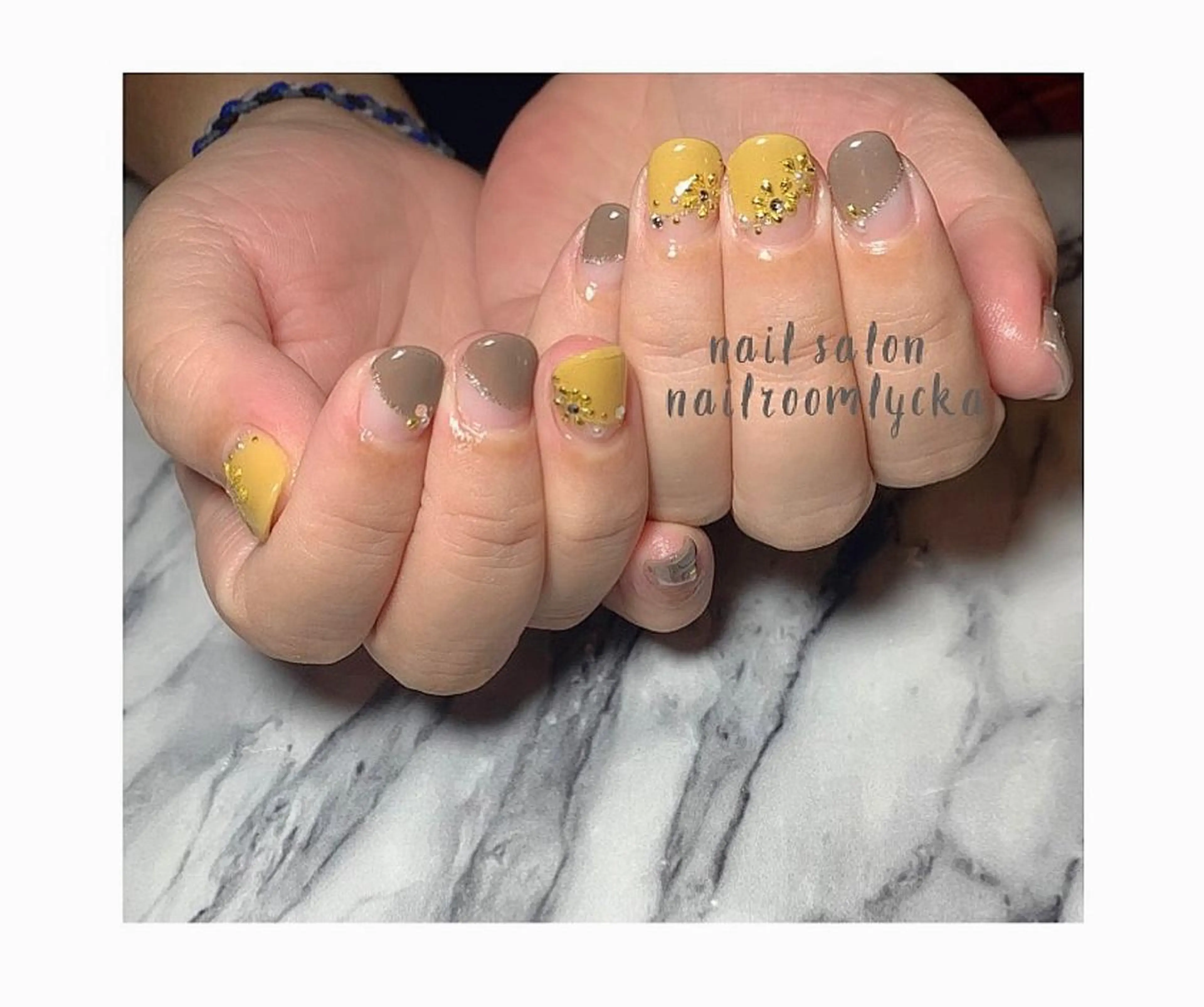 ネイル ﾈｲﾙﾙｰﾑﾘｯｶ 𝐦𝐚𝐲𝐮のネイルデザイン