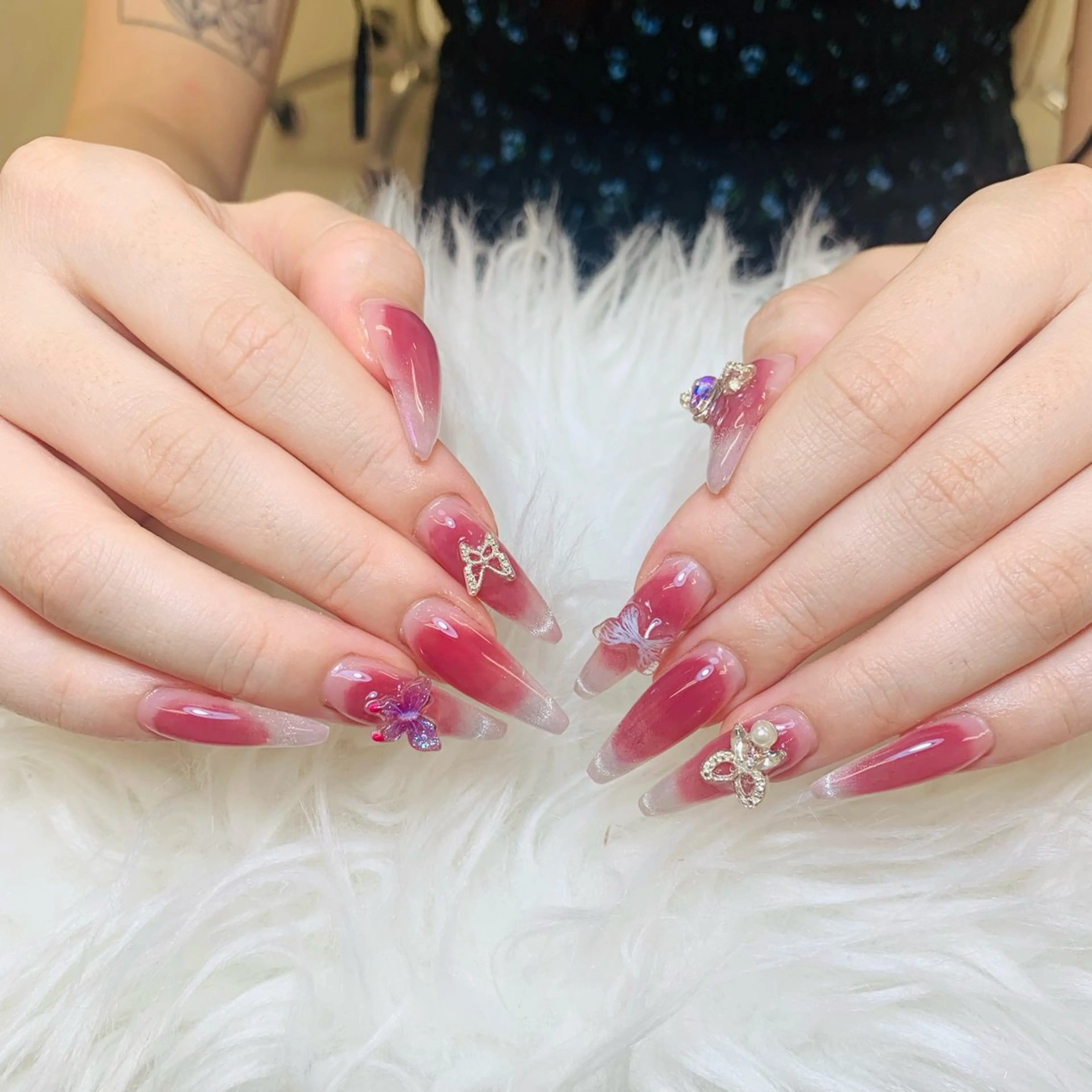 ネイル チークネイル 長さ出し フットネイル マグネットネイル 持ち込み ハンドネイル ANH NAIL ゴテゴテ専門店💎のネイルデザイン