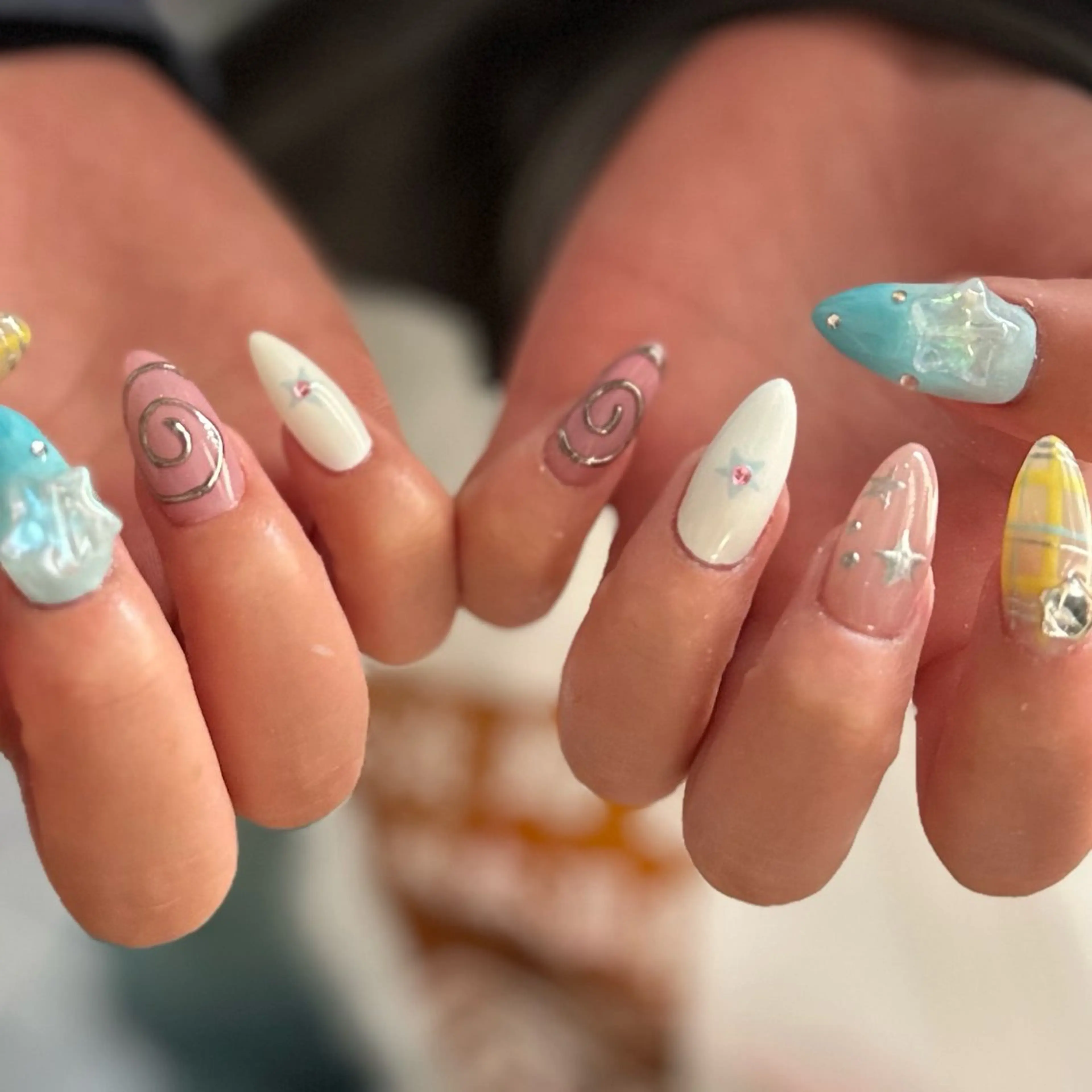 ネイル ハンドネイル フットネイル YukaRyu /個性派デザインのネイルデザイン