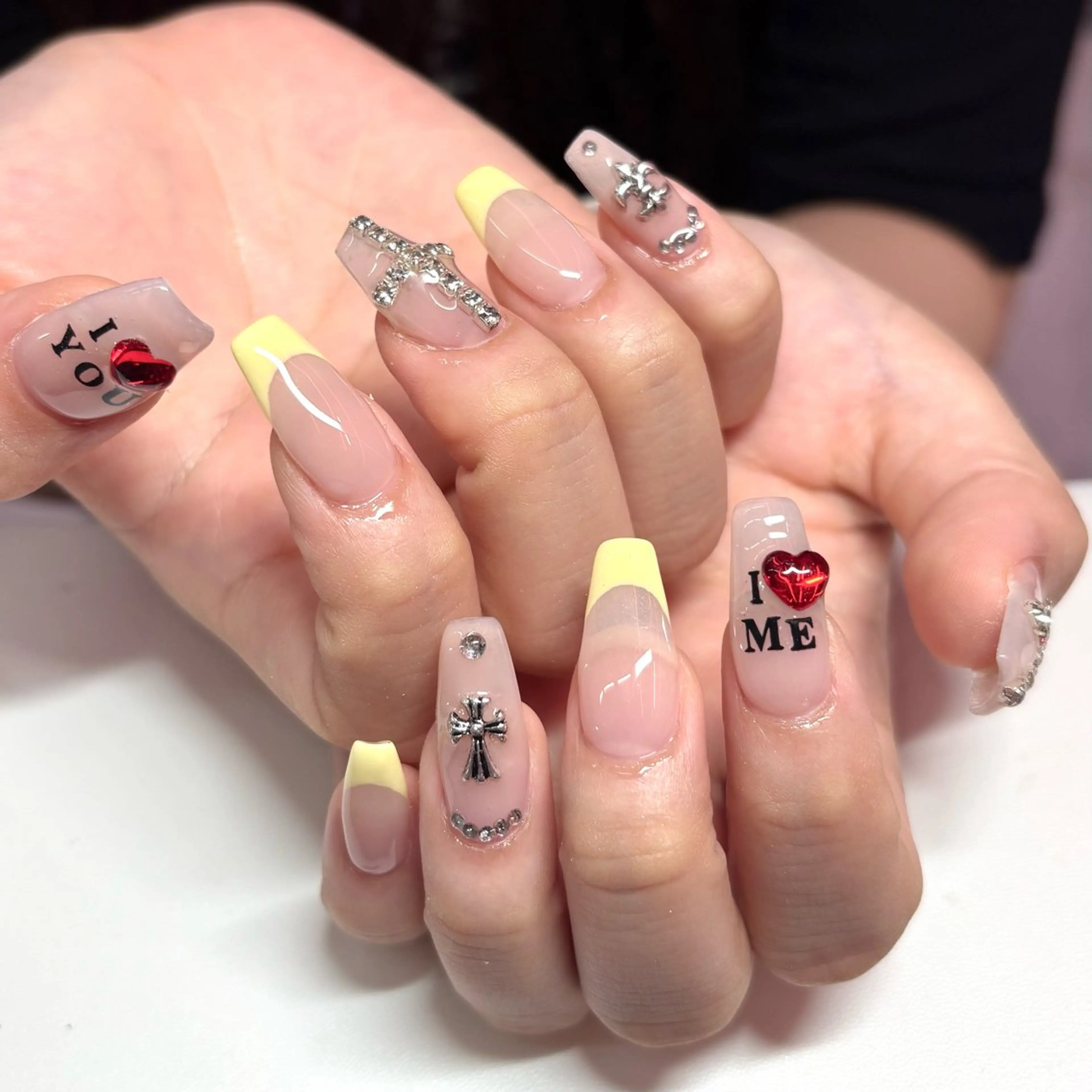 ネイル ハンドネイル WOLTOKYO 🦋shizukuのネイルデザイン