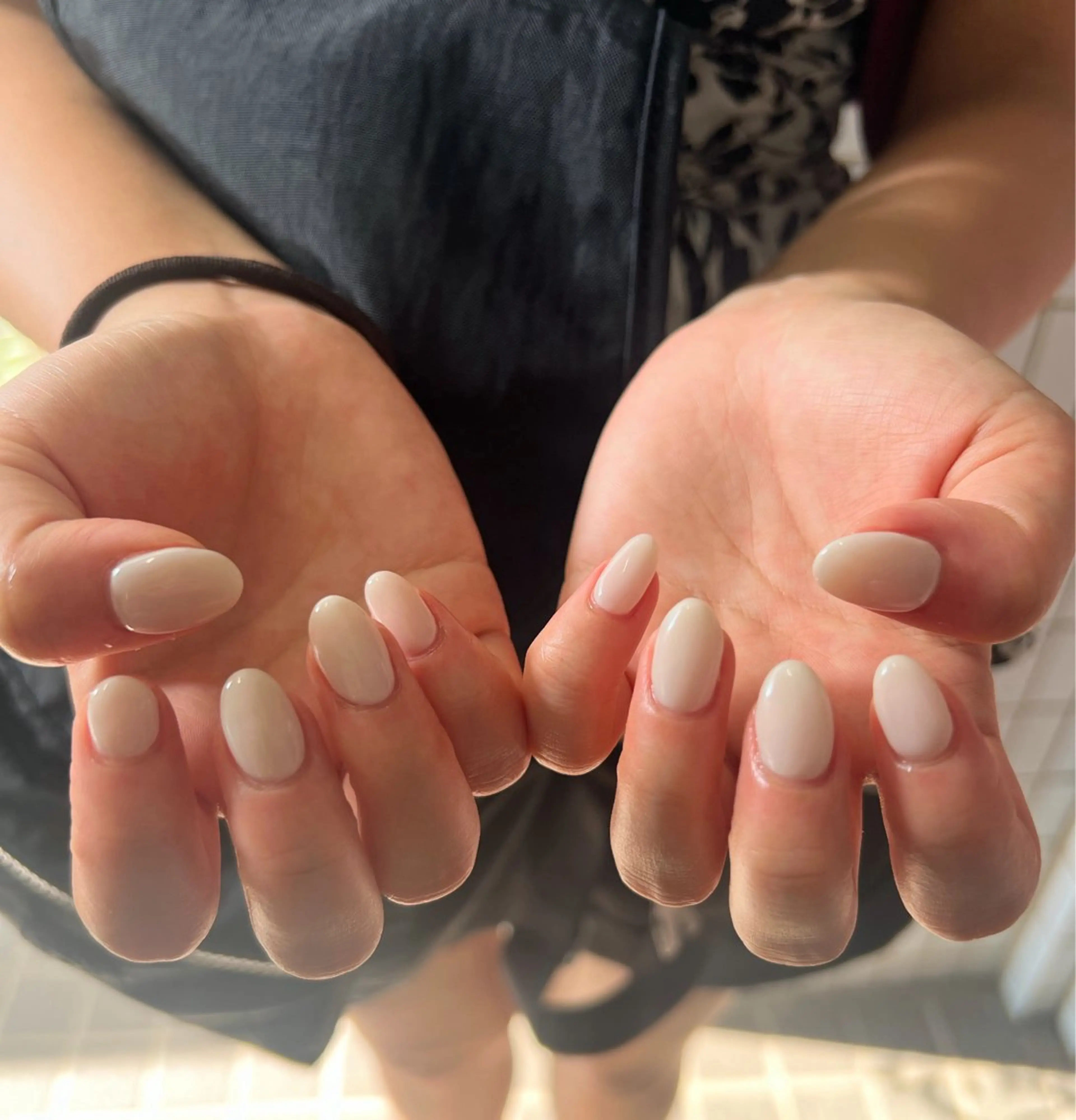 メンズ ネイル ホワイト ハンドネイル ヘアメイクネイリスト 💄💅hidemiのヘアスタイル