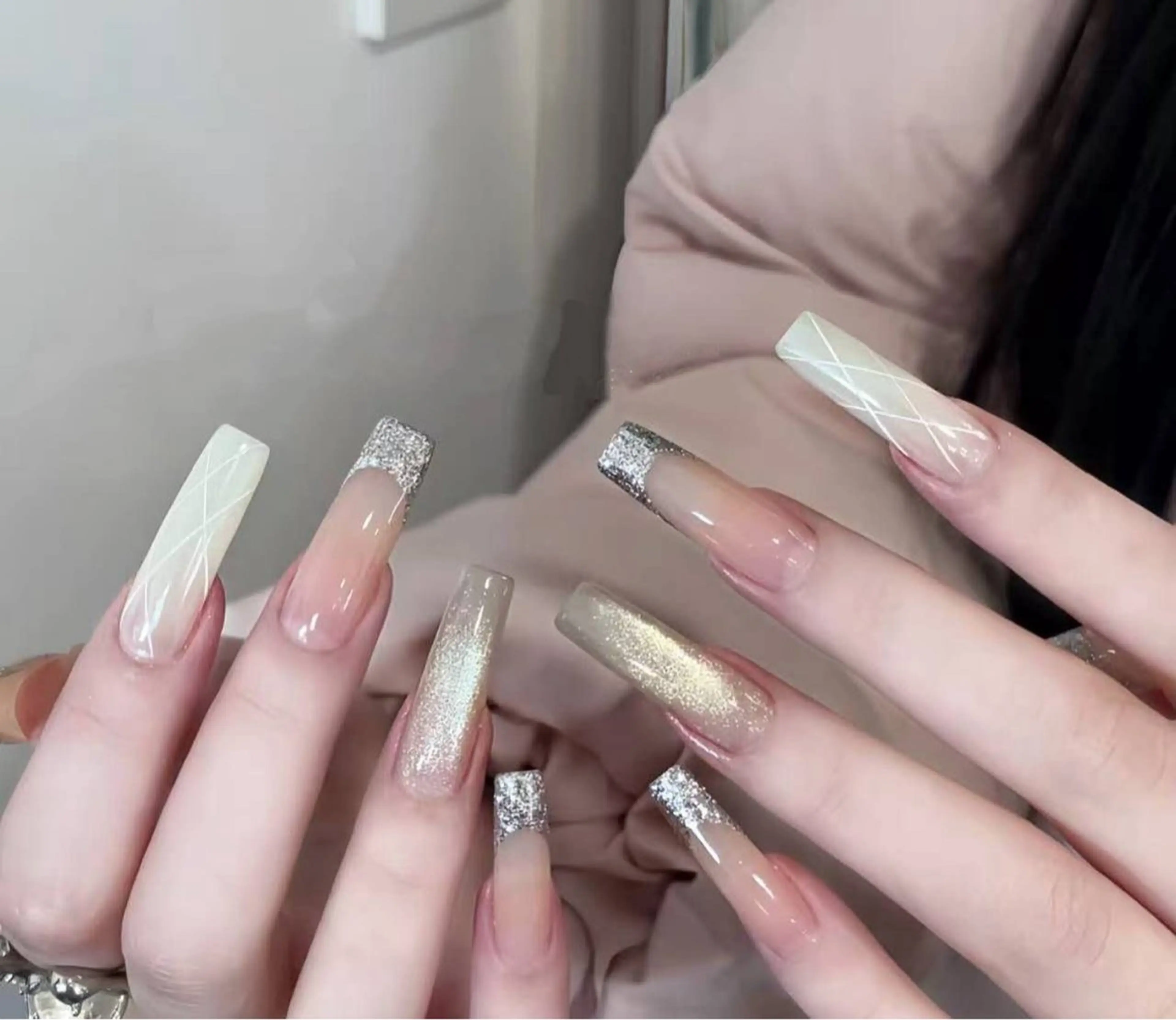 ネイル フラワーネイル フレンチネイル ジェルネイル ガラスフレンチ ハート ハンドネイル BabyYouMi nailのネイルデザイン