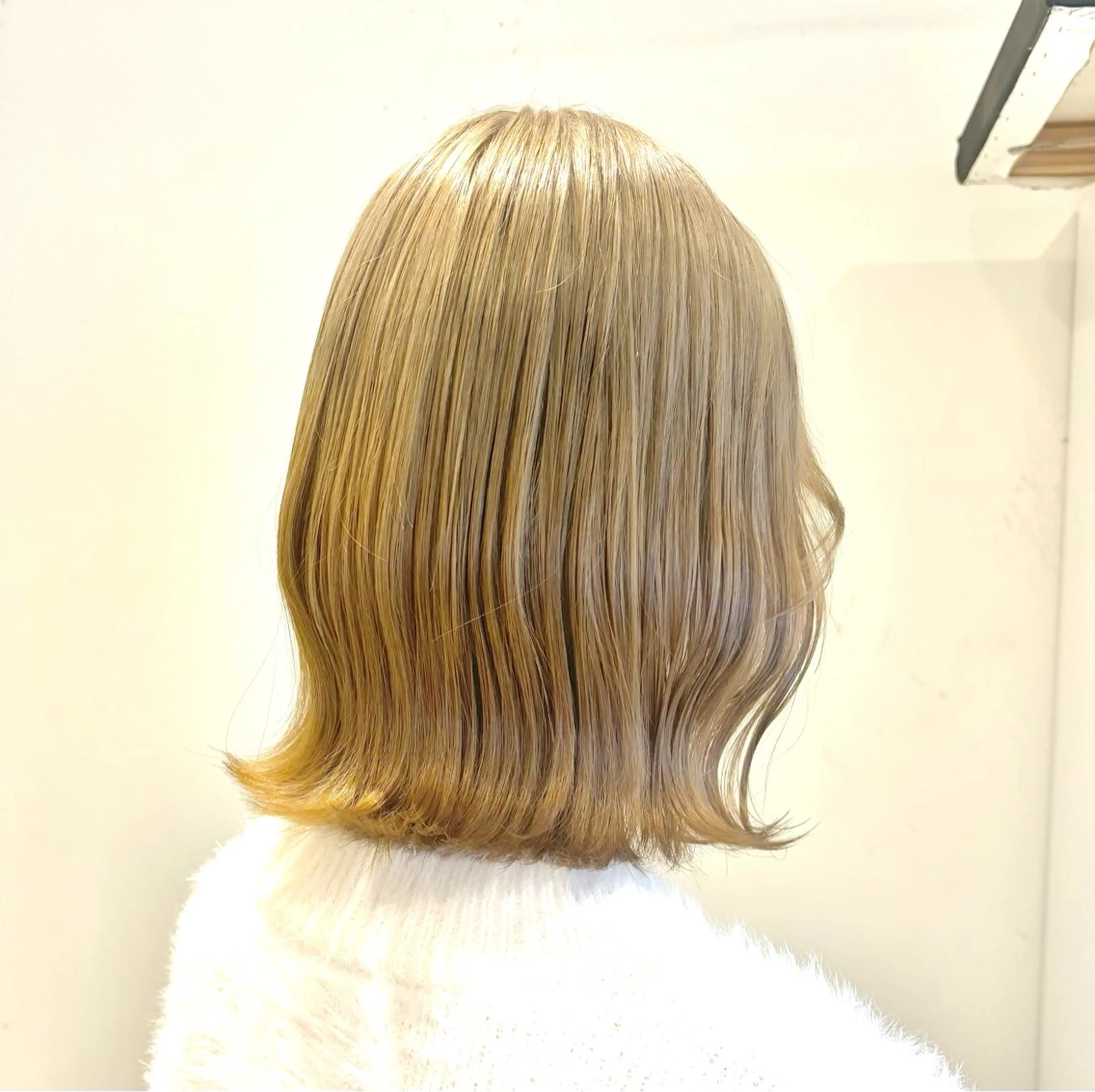 ミディアム カラー ヘアカラー トリートメント 新宿 新井彩斗のヘアスタイル