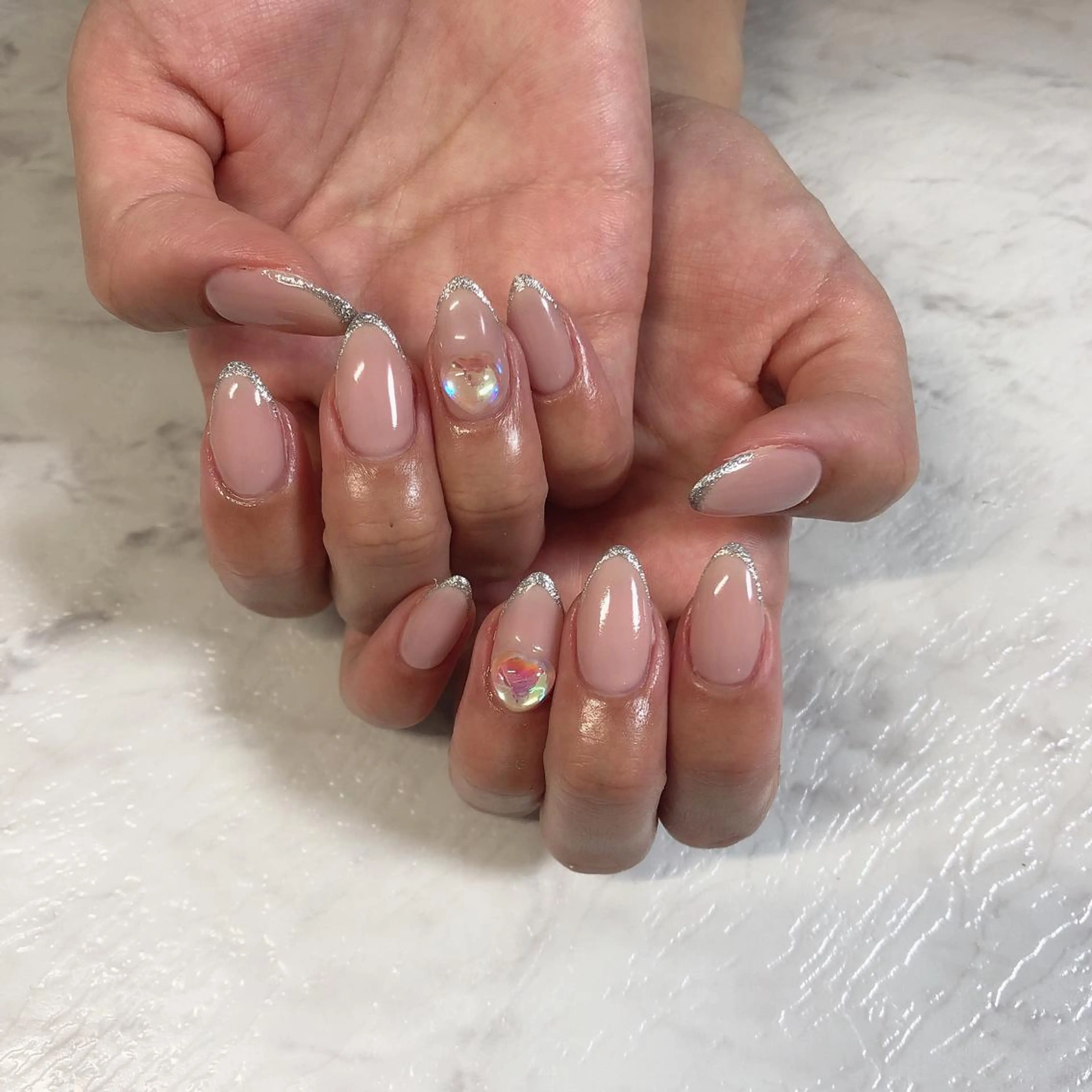 ネイル ハンドネイル 西岡 杏のネイルデザイン