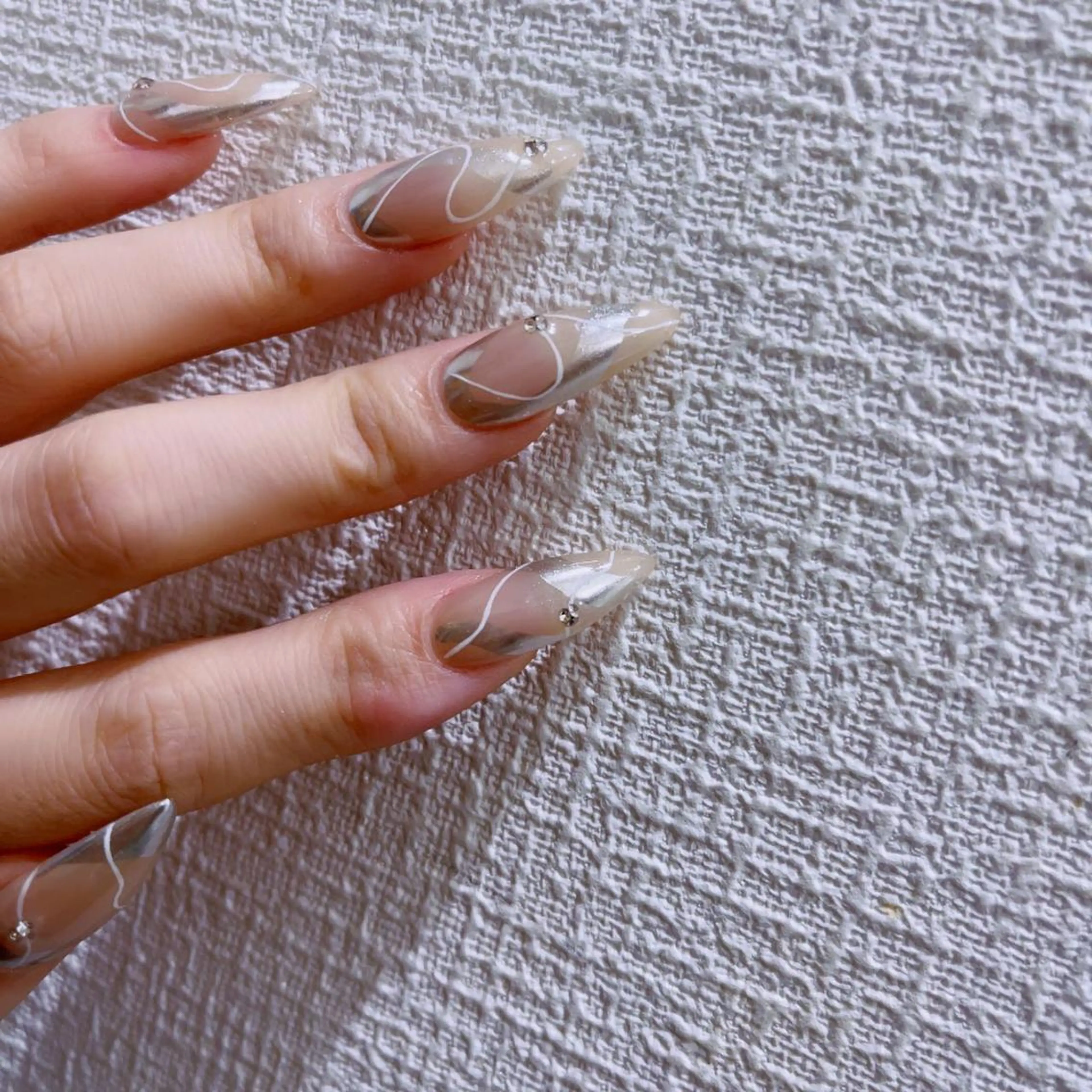 ネイル アートネイル 長さ出し ネイルチップ Queens 新宿本店のネイルデザイン