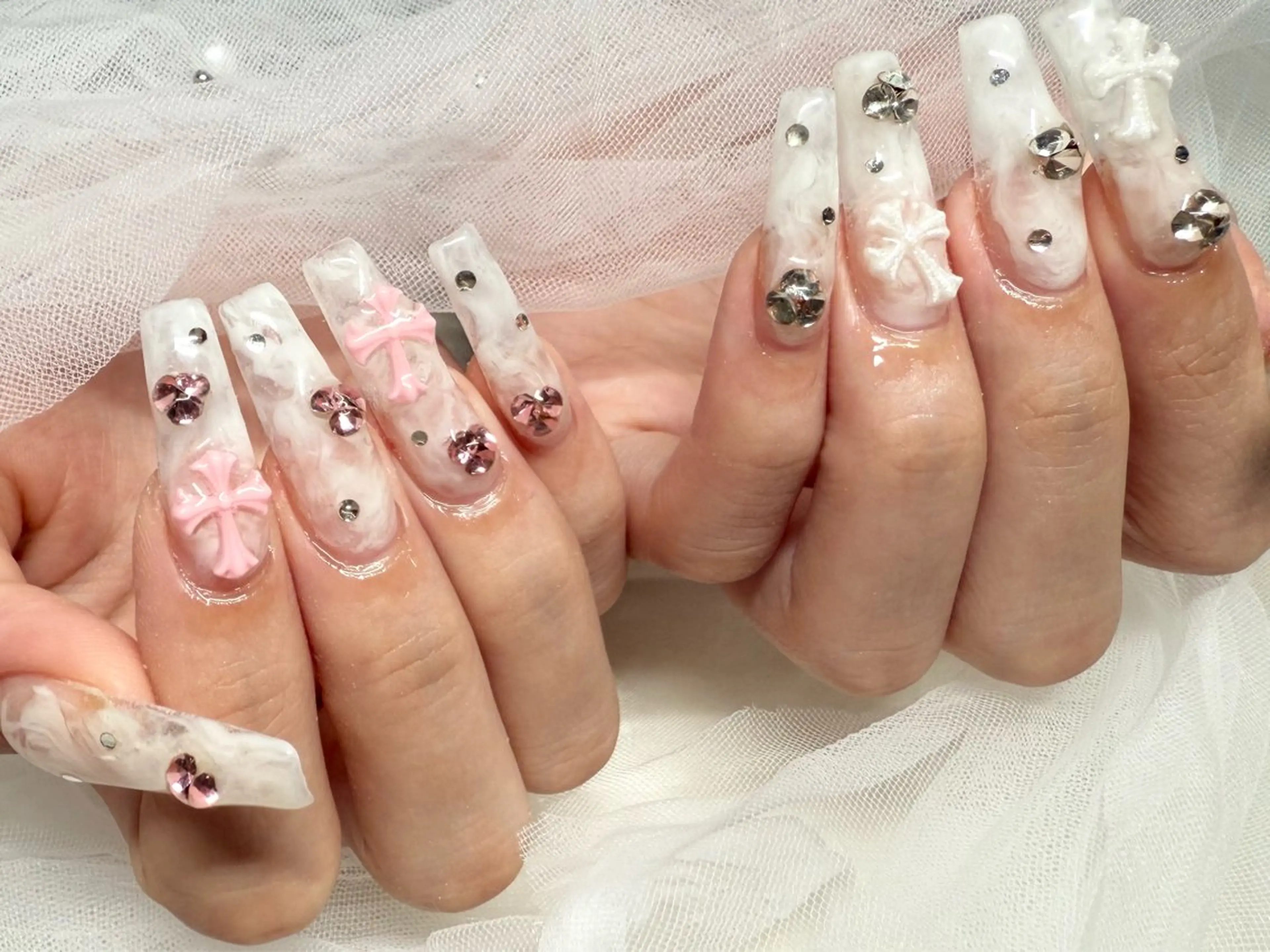 ネイル ハンドネイル Roi〈ロワ〉 Minakoのネイルデザイン