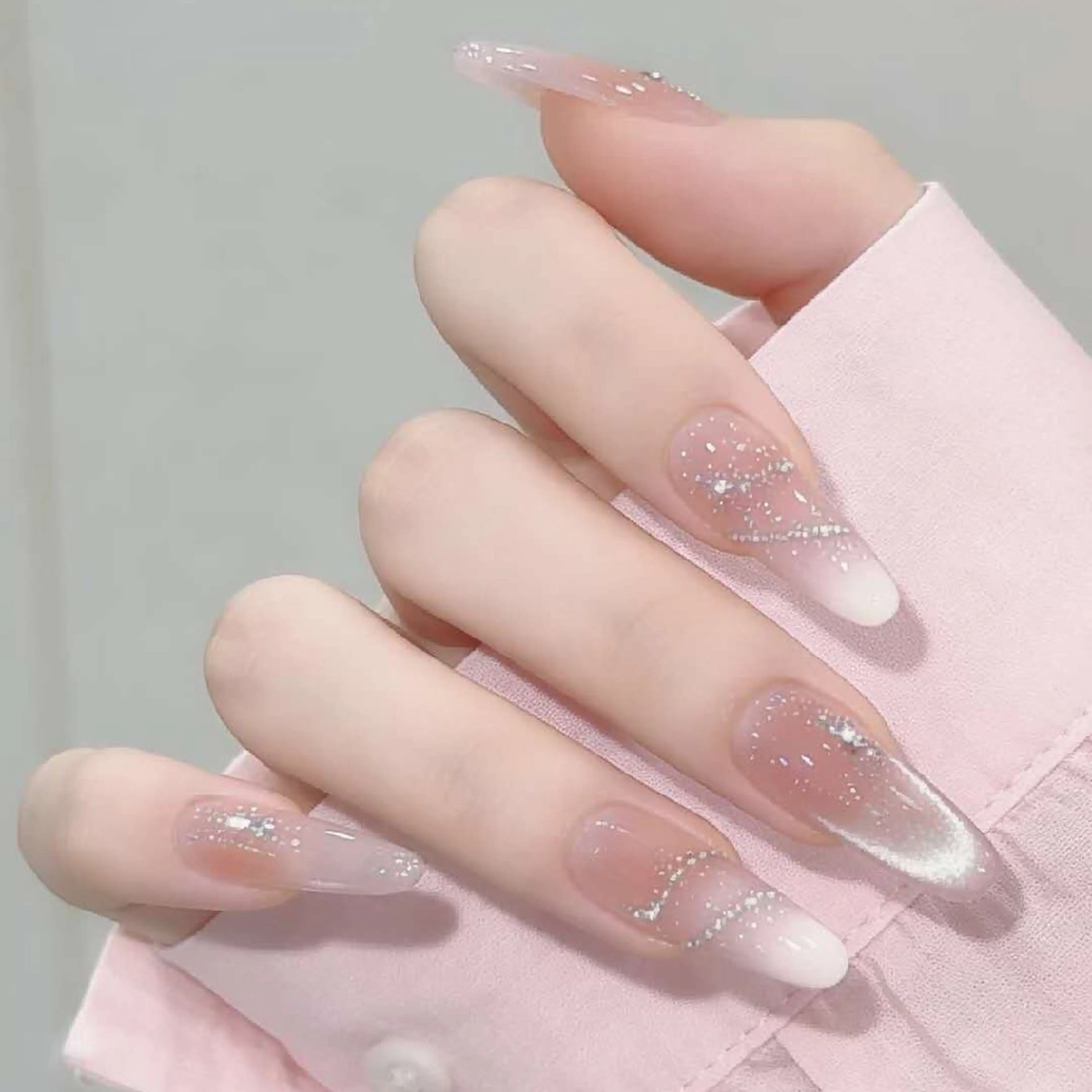 ネイル 小島 阿佑美のネイルデザイン