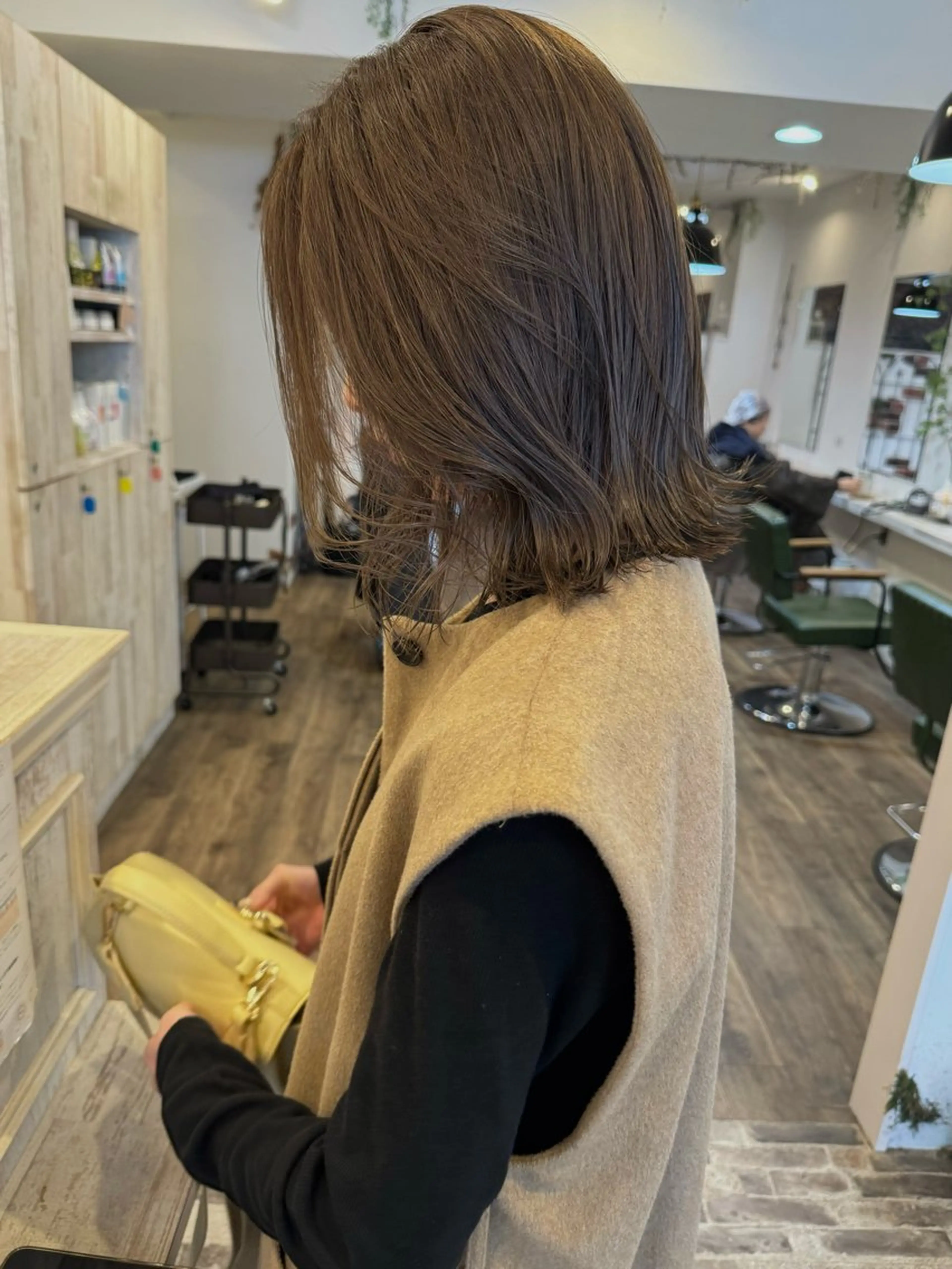 ミディアム カラー ベージュカラー ブリーチ 透明感カラー ミルクティーベージュ ブリーチなしカラー ヘアカラー トリートメント m ā l o.🌷 サカモトマイコのヘアスタイル