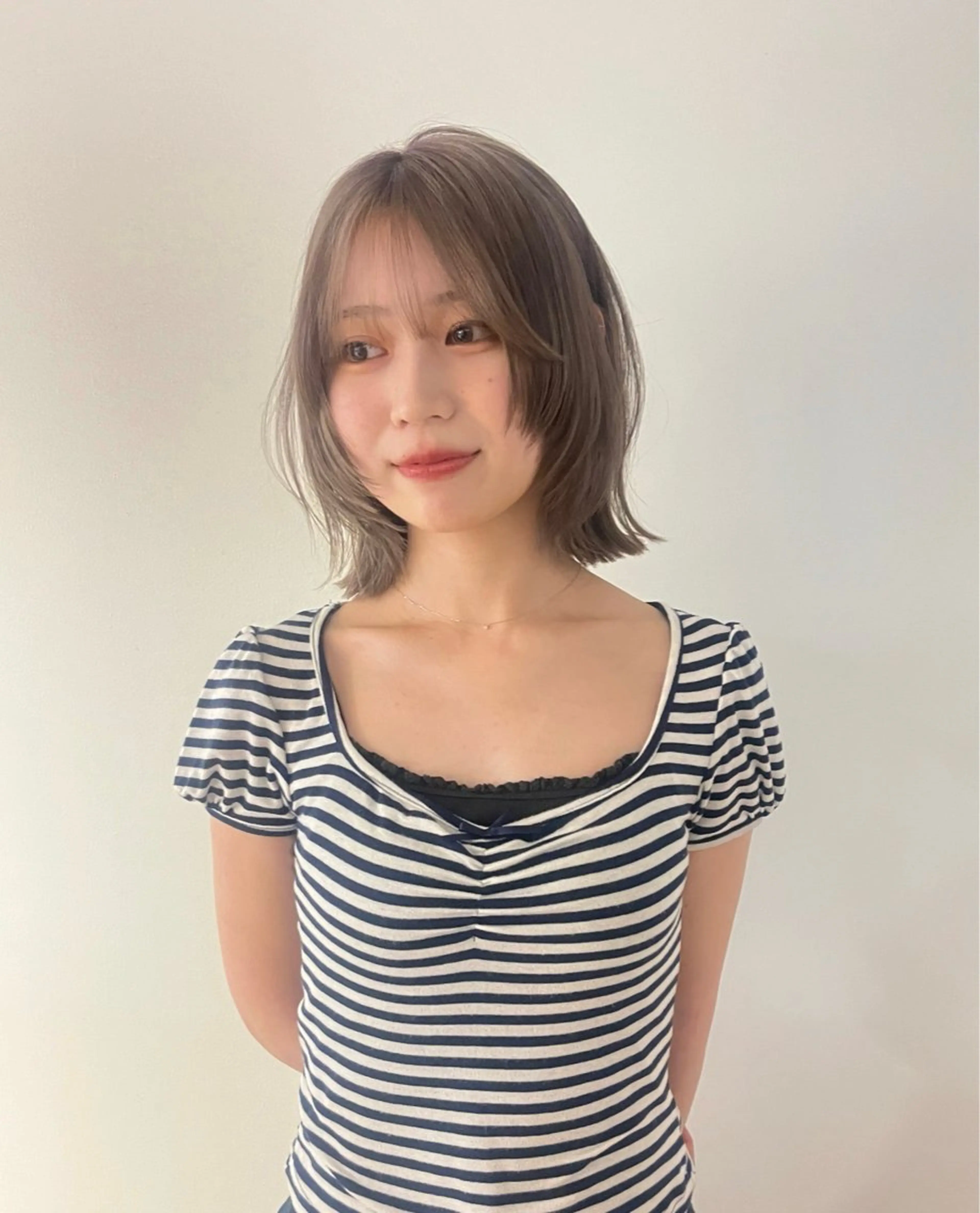 ミディアム カラー カット ヘアカラー トリートメント ベージュ⟡˖ブリーチ ˖ ࣪⊹あずきのヘアスタイル