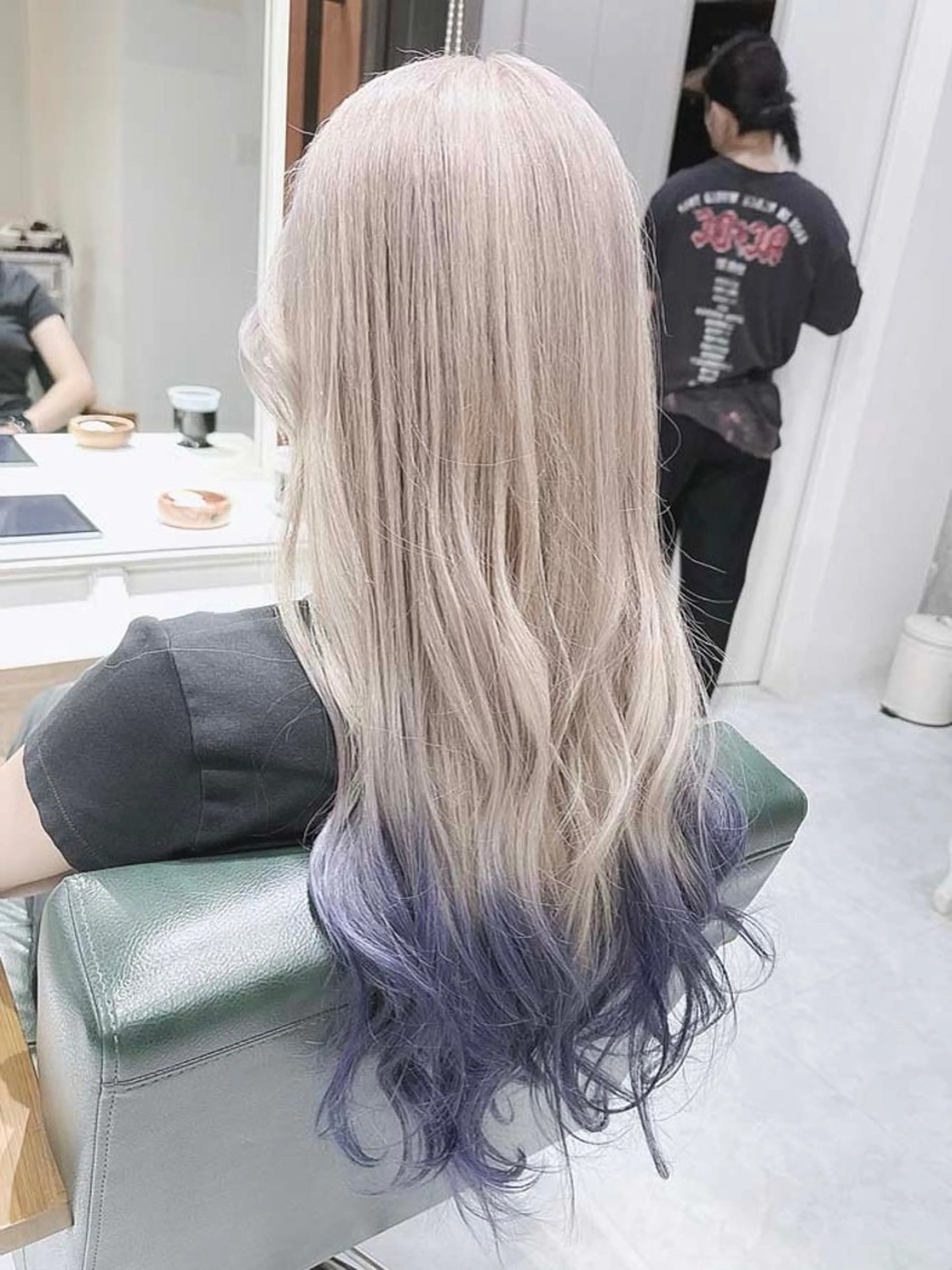 ロング カラー 𝐑𝐈𝐍𝐊𝐀 🐷🖤のヘアスタイル