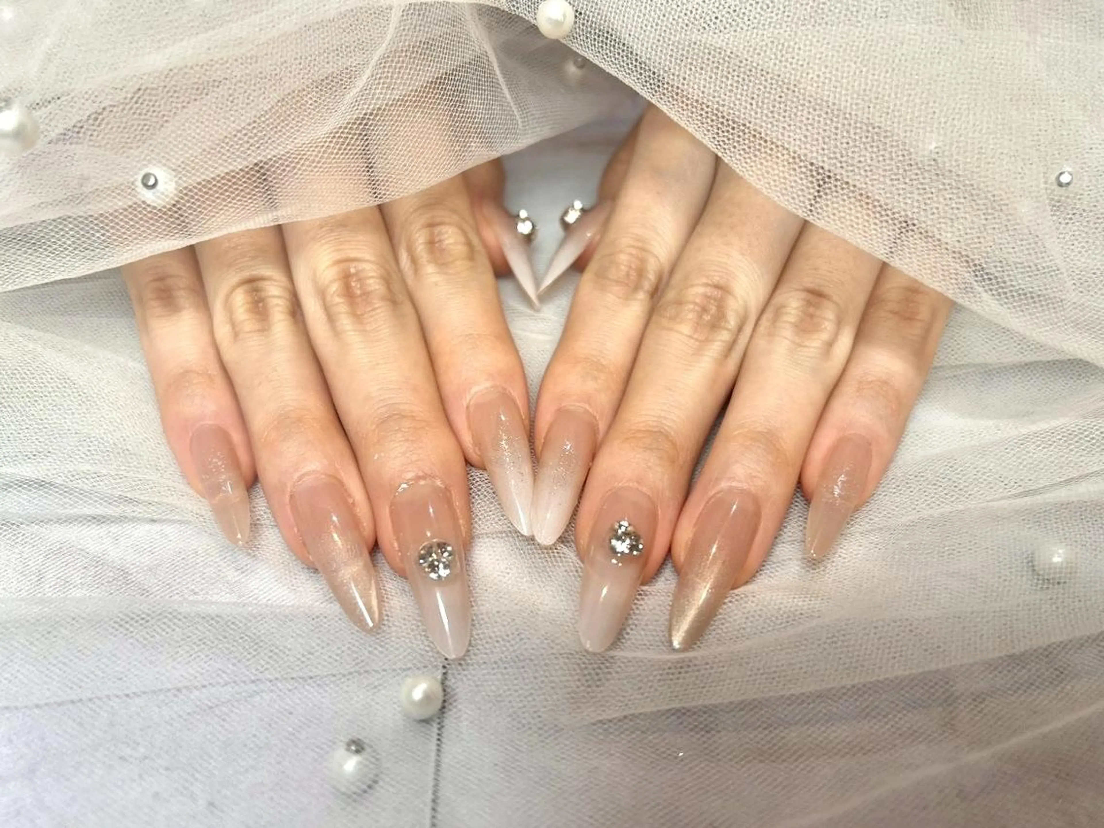 ネイル ハンドネイル EMINAL恵比寿 サラのネイルデザイン