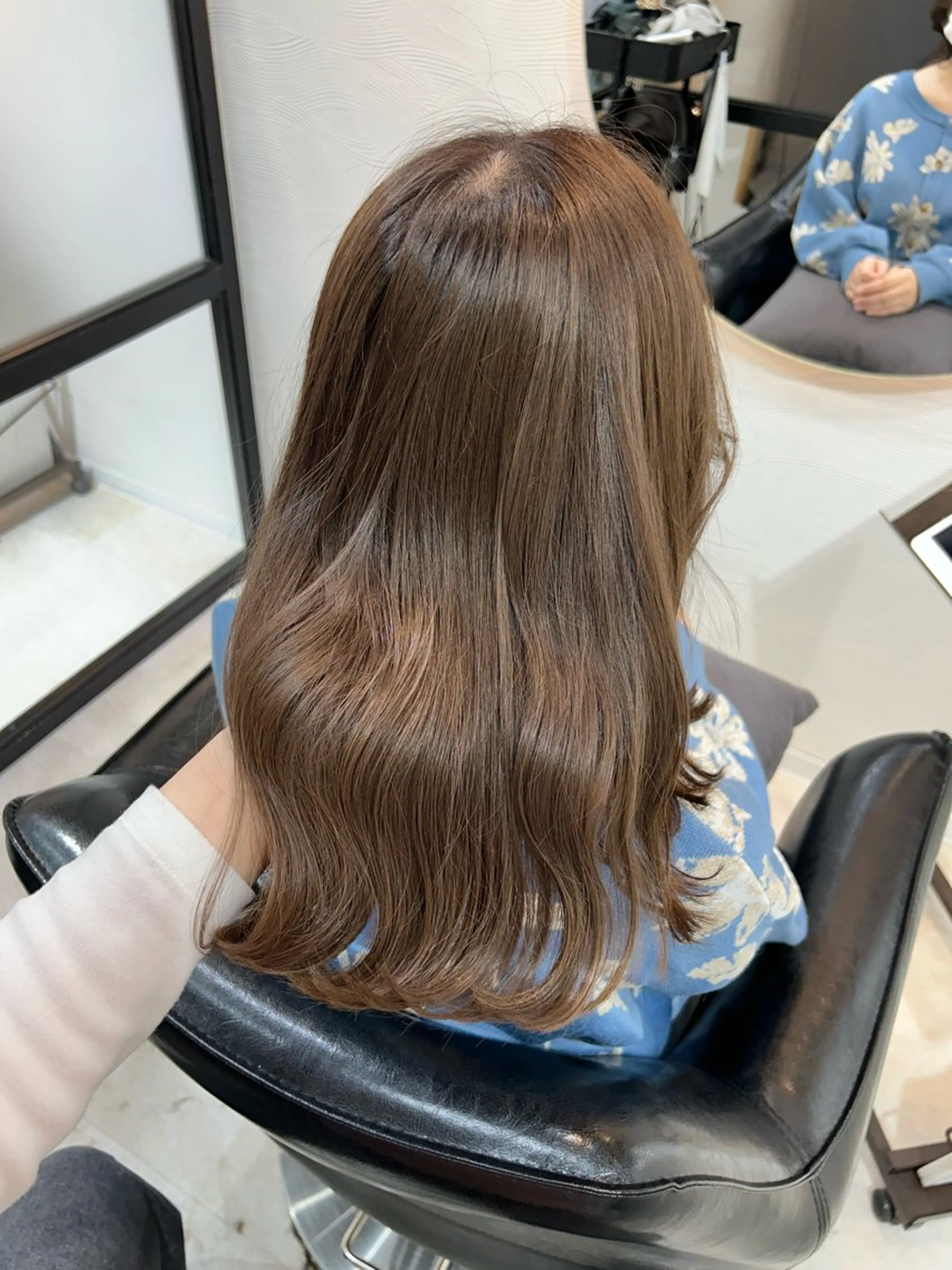 ミディアム カラー ヘアカラー トリートメント 🤍透明感/韓国風 🤍サクラギヒトミのヘアスタイル