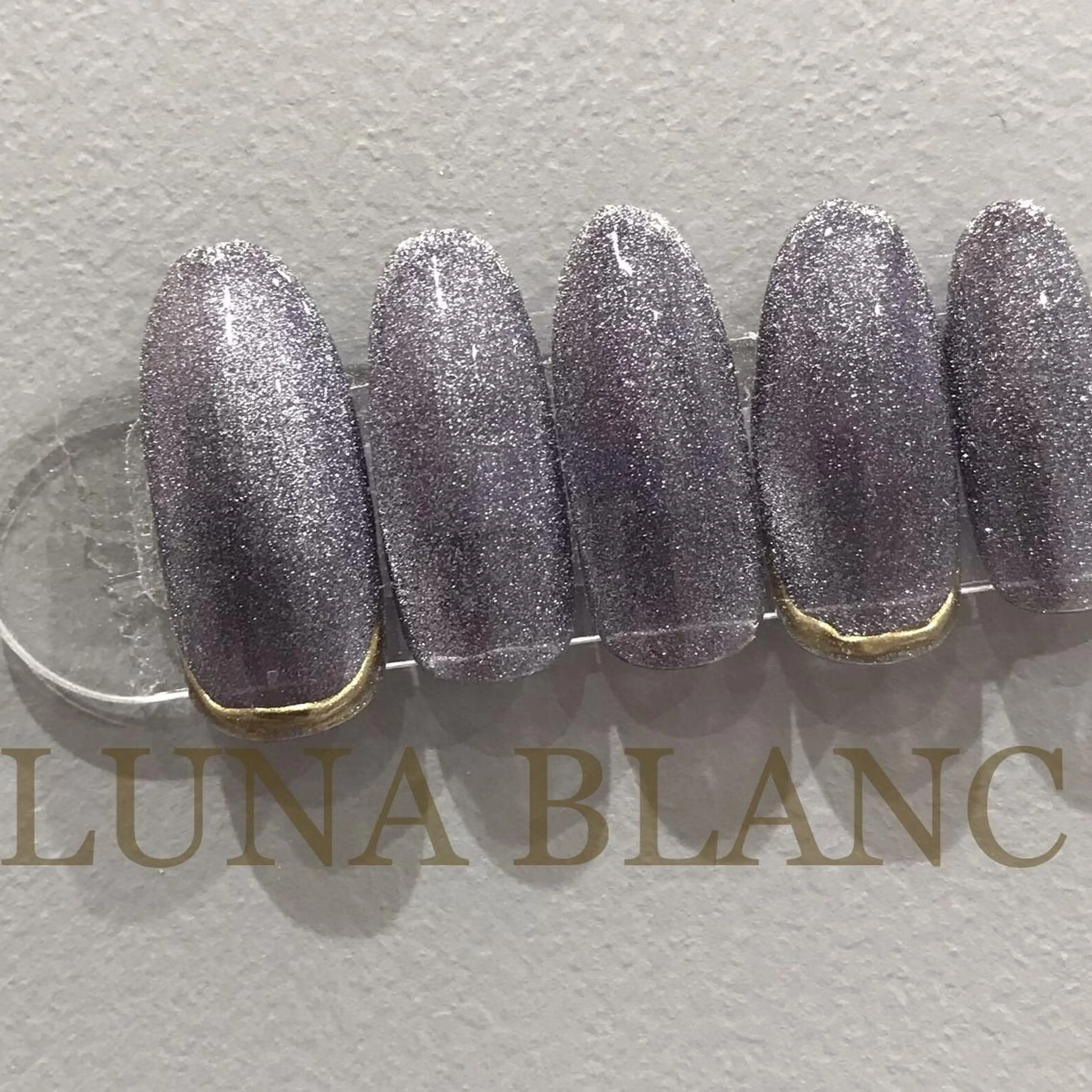 ミディアム nail LUNA BLANCのネイルデザイン