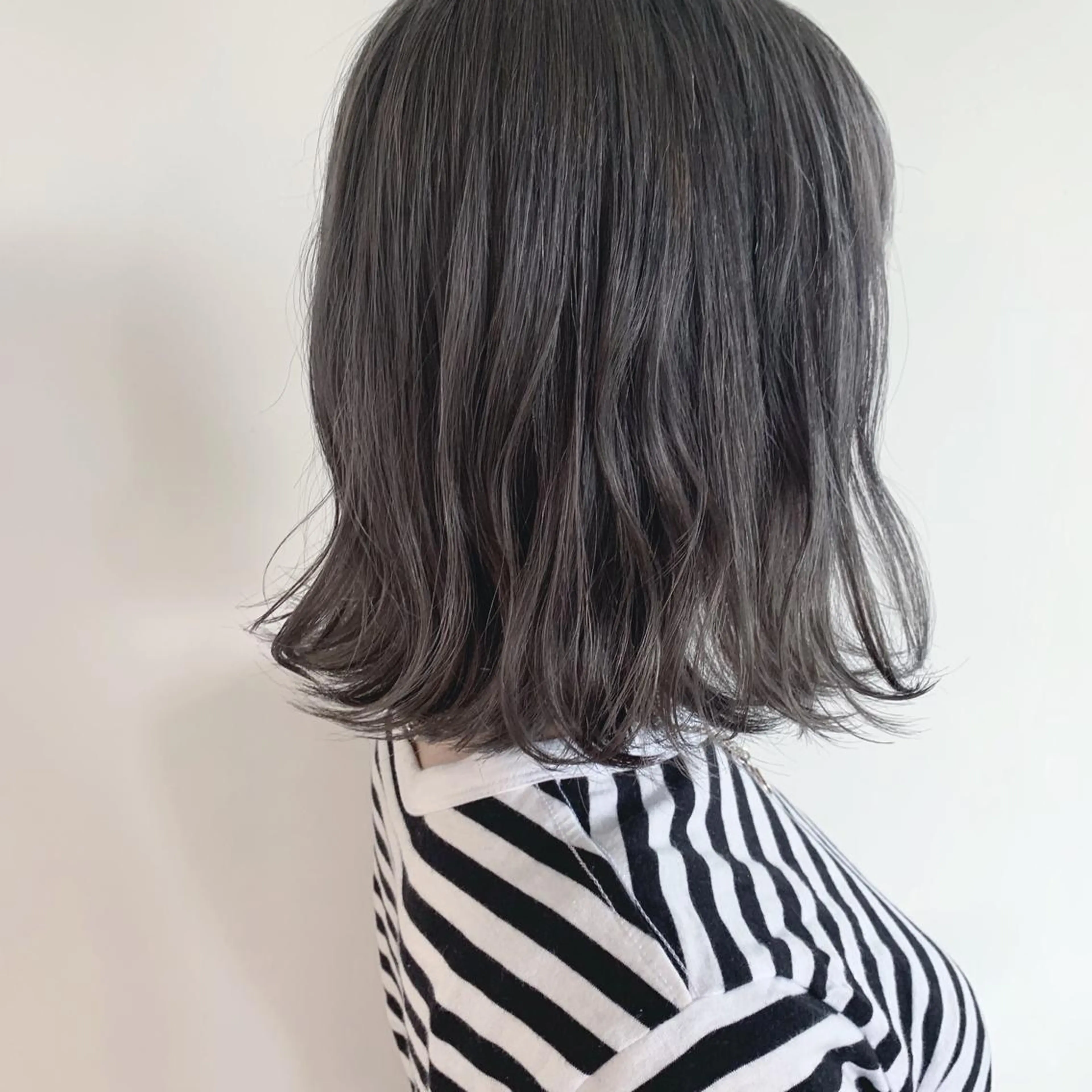 ミディアム etore 矢場町 南沙希のヘアスタイル