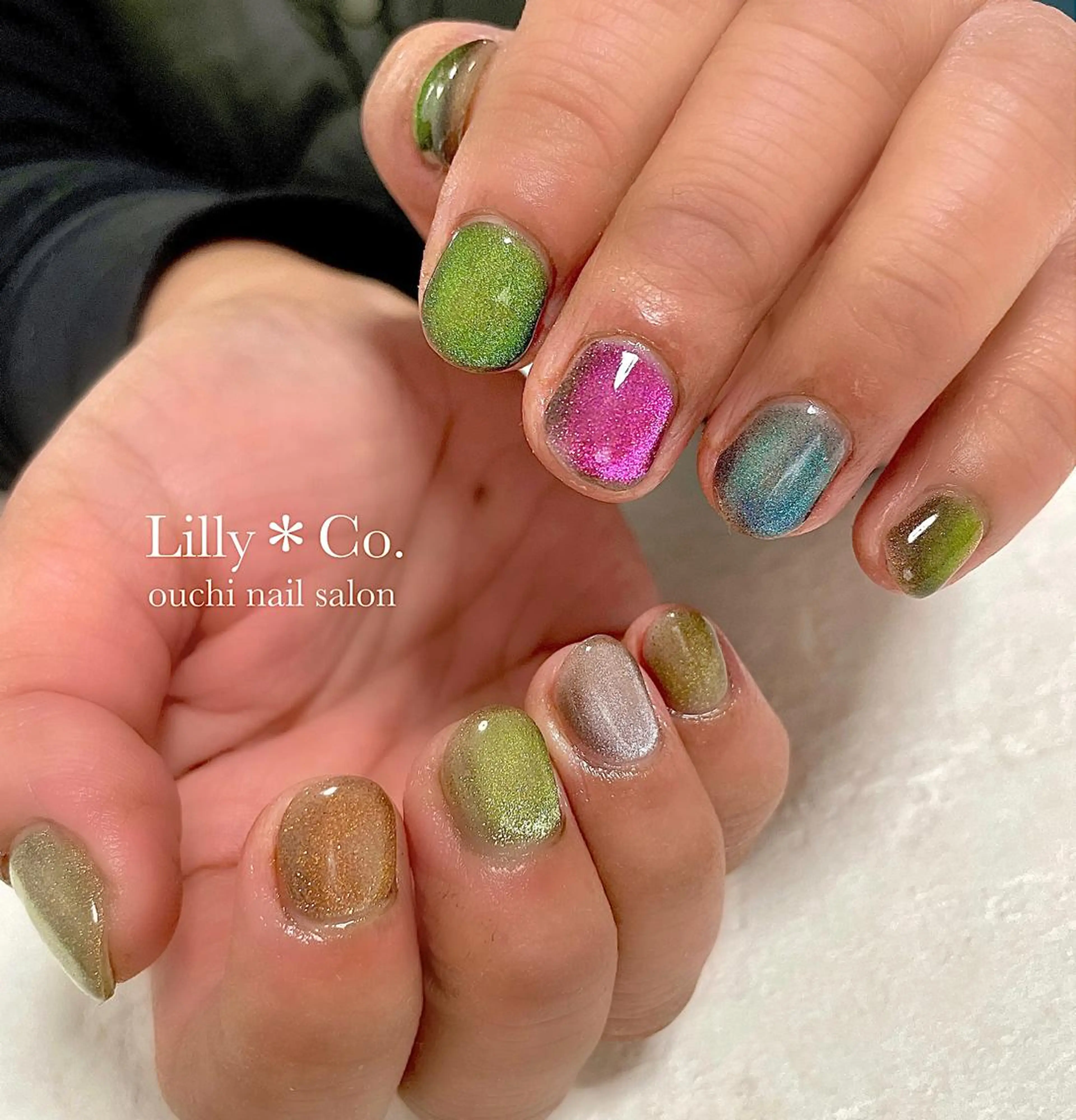 ネイル ジェルネイル マグネットネイル ハンドネイル ハンドケア Lilly Co.のネイルデザイン