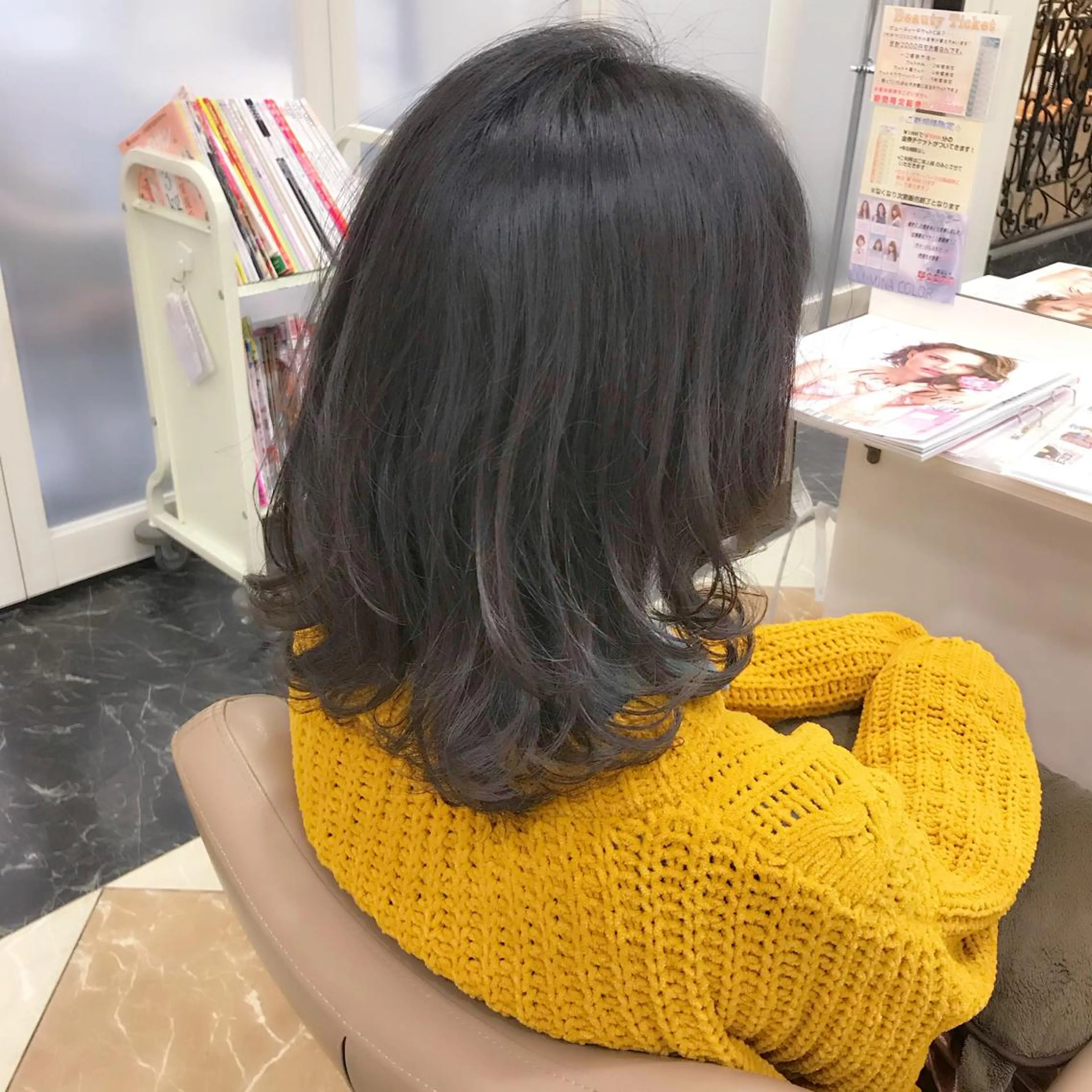 ⭐︎店長デザインカット無料 & ヘアカラー & ツヤサラトリートメント、ホームケア商品プレゼント✨🌈の写真
