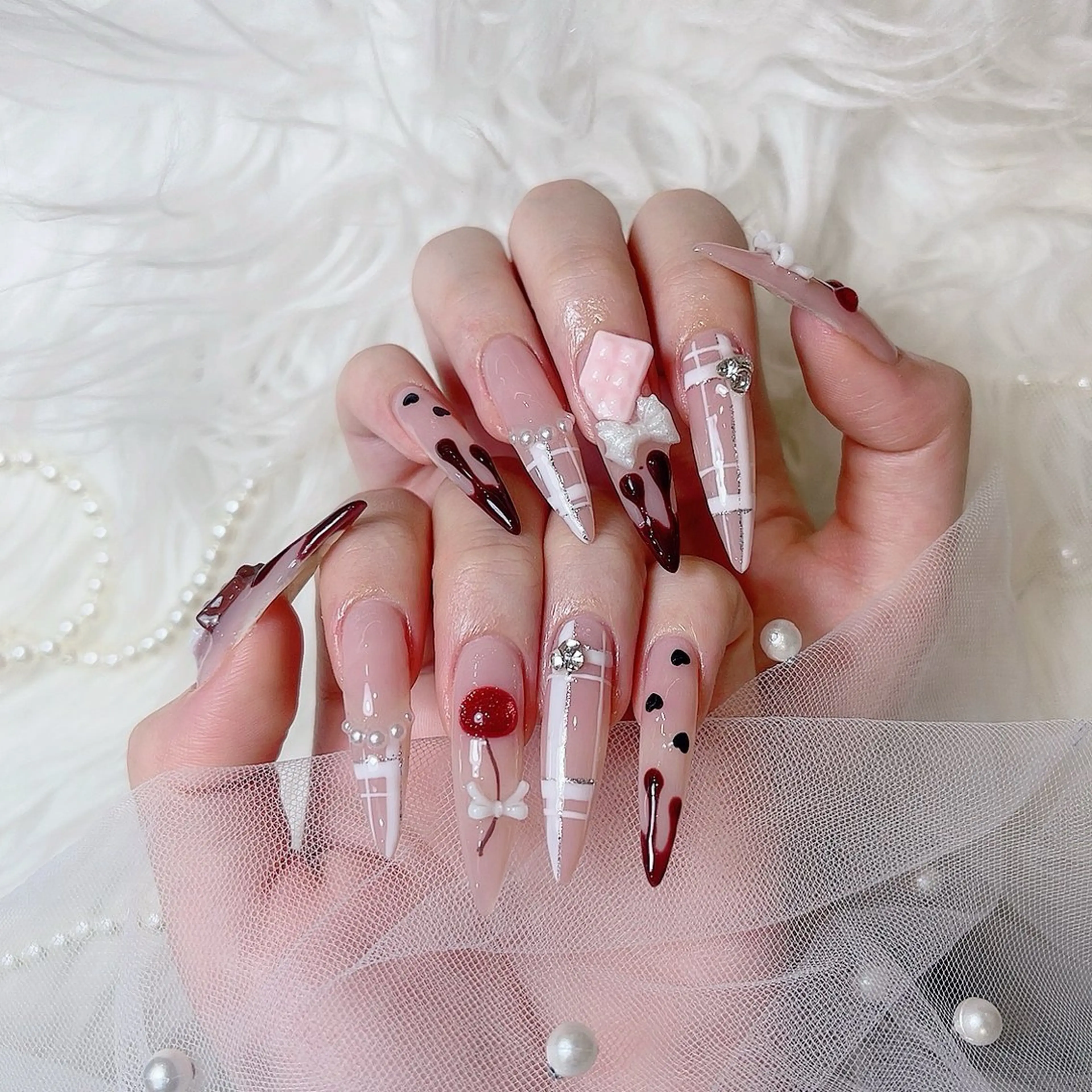 ミディアム ハンドネイル Chiin Nailのネイルデザイン