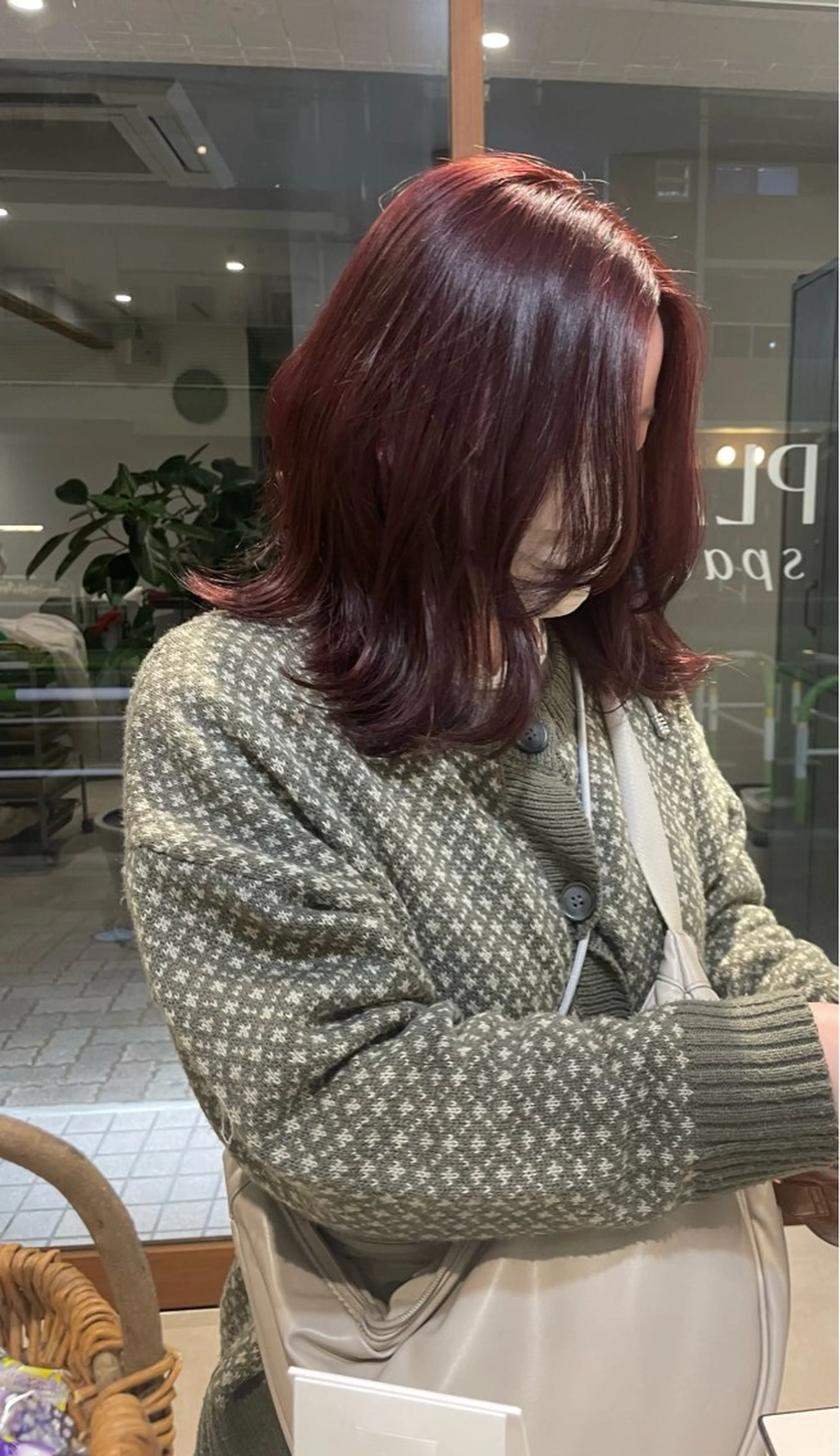 ミディアム カラー spa& careのヘアスタイル