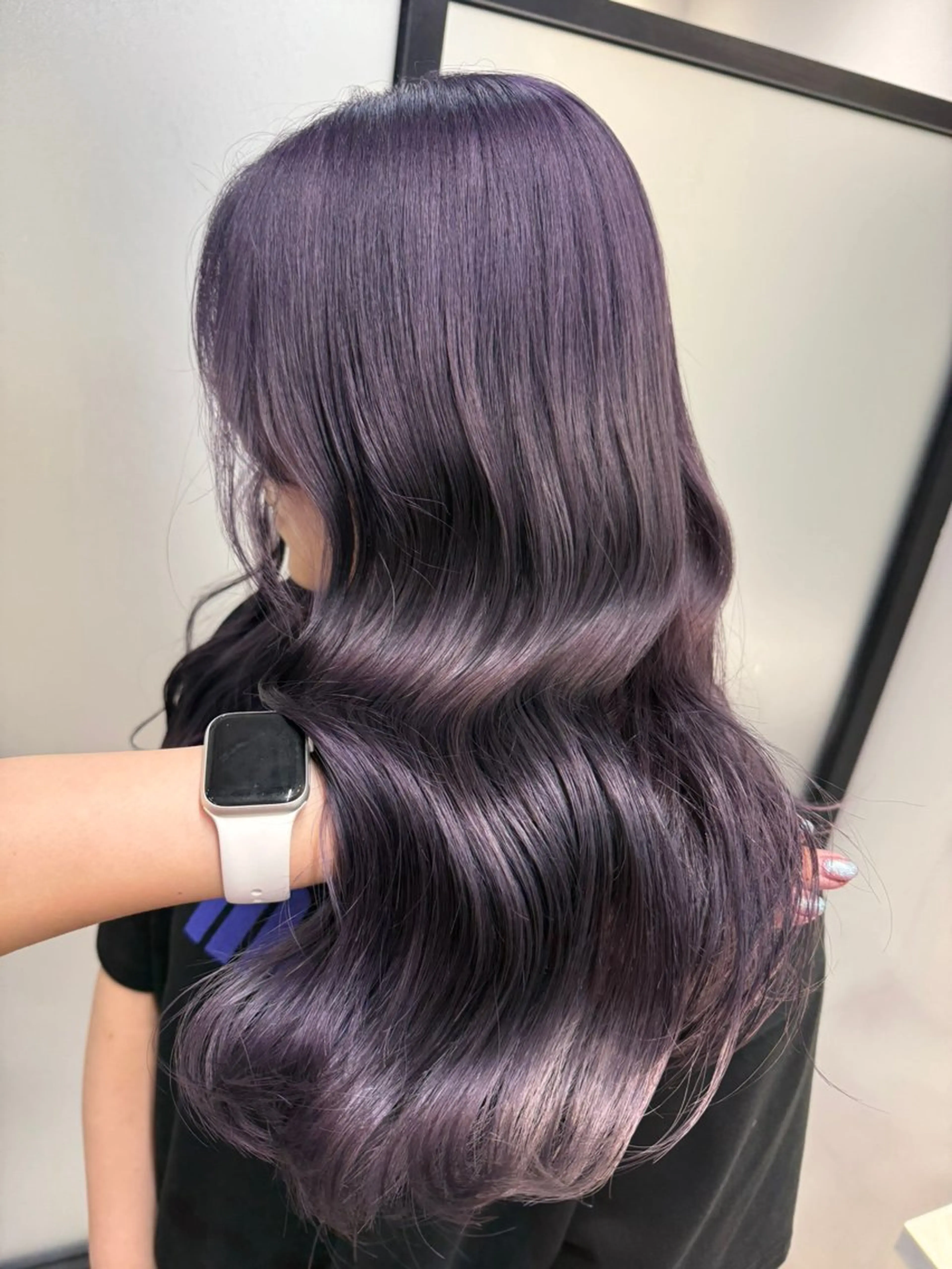 セミロング salowin所属・ハイトーンカラー 馬場みなみのヘアスタイル