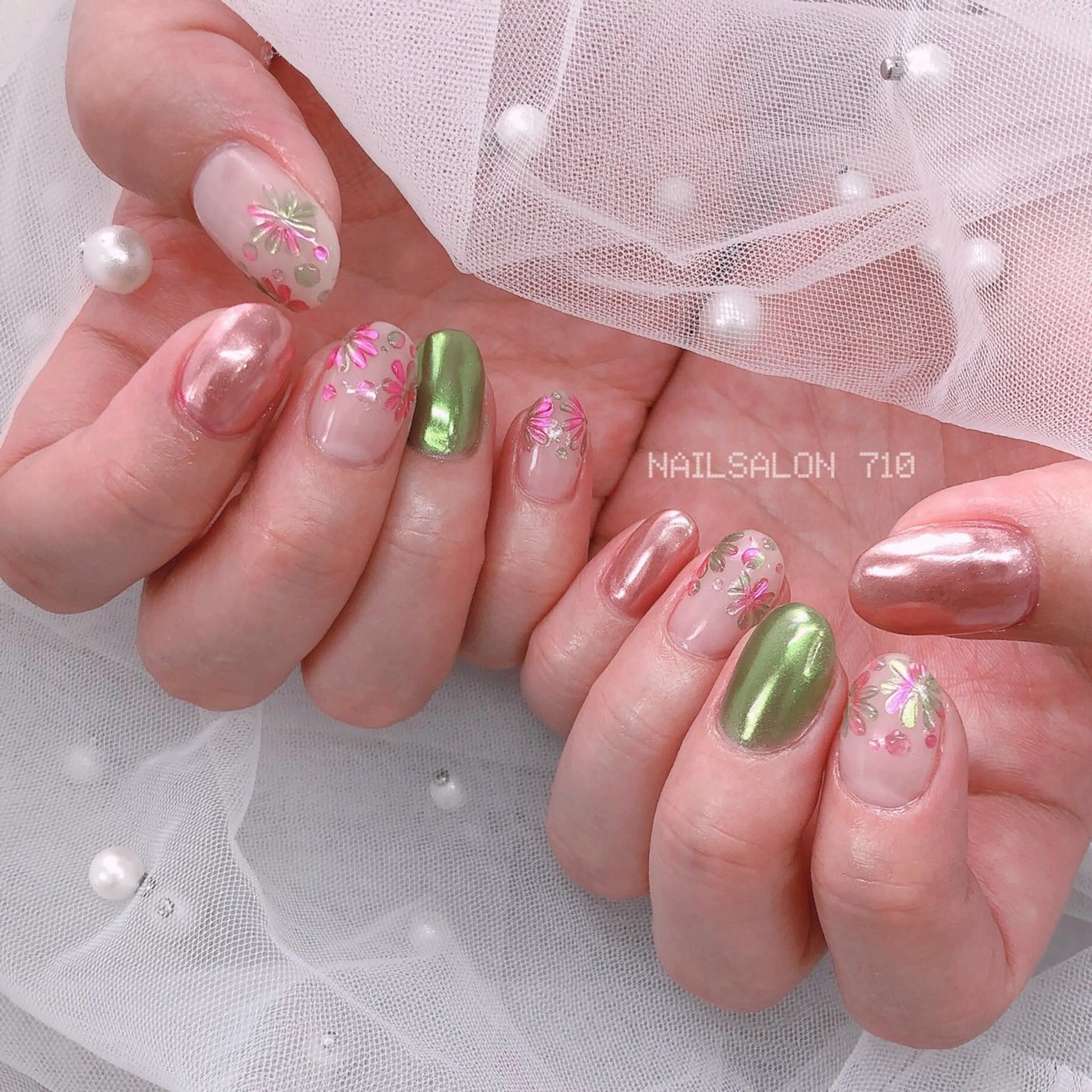 ネイル ハンドネイル フットネイル ナナイチゼロ I.Naoのネイルデザイン