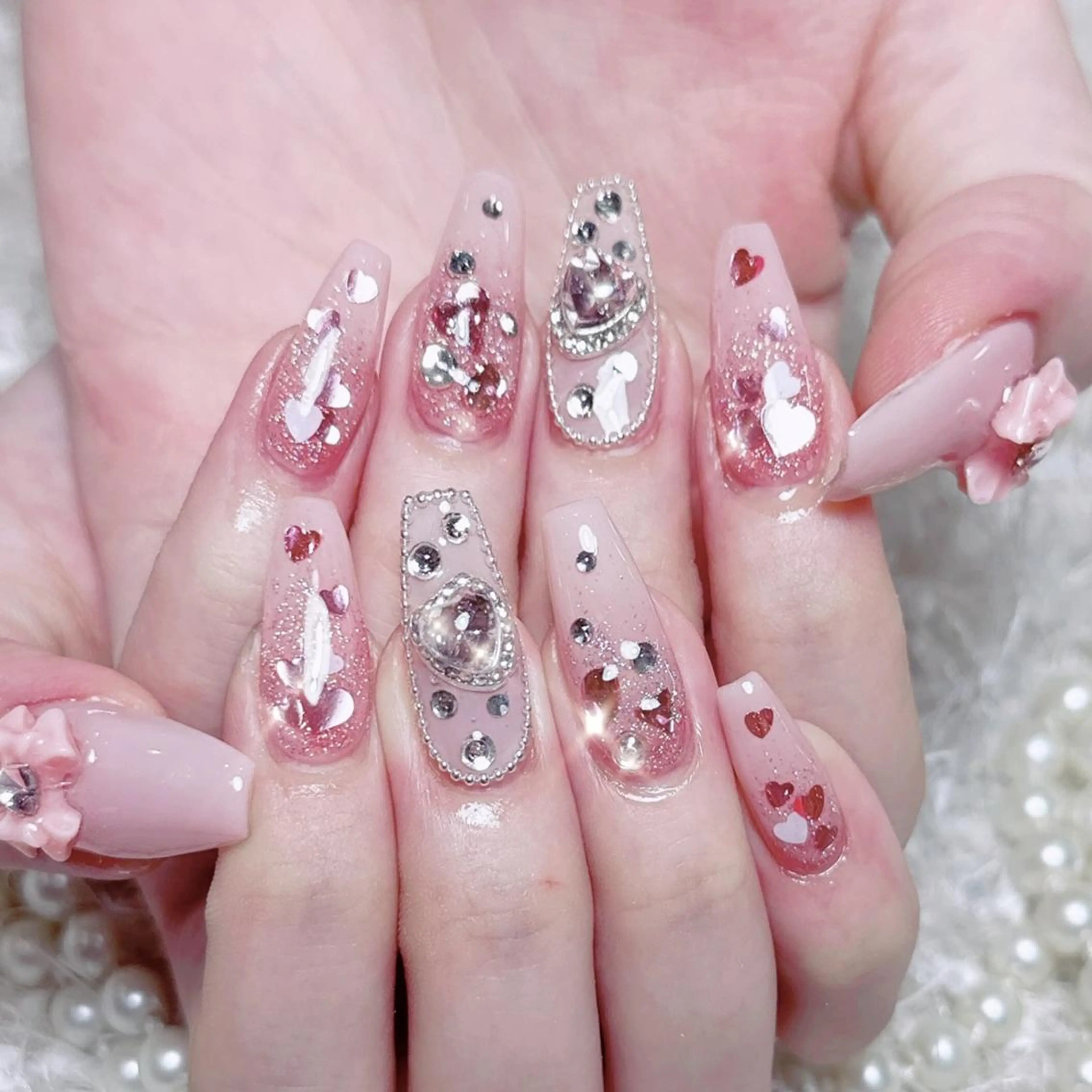 【ハンド】🦀️🦀️チップ長さだし+持ち込みデザイン(🍓🍒デザイン、パーツ10本Ok)の写真