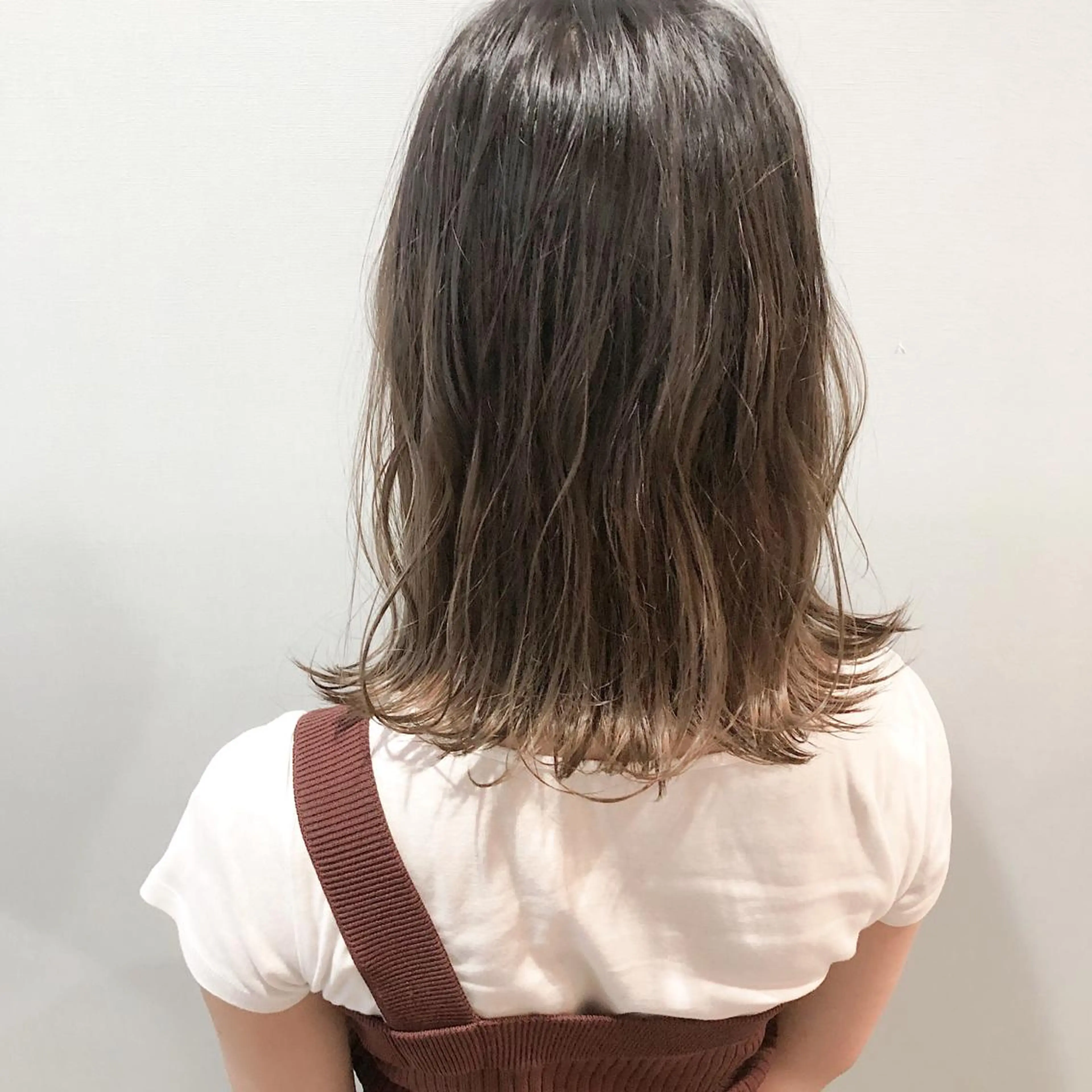 カラー バレイヤージュ 透明感カラー グレージュ ハイライトカラー 外国人風カラー 美髪専門サロンby mile所属・美髪専門サロン kazuのヘアスタイル