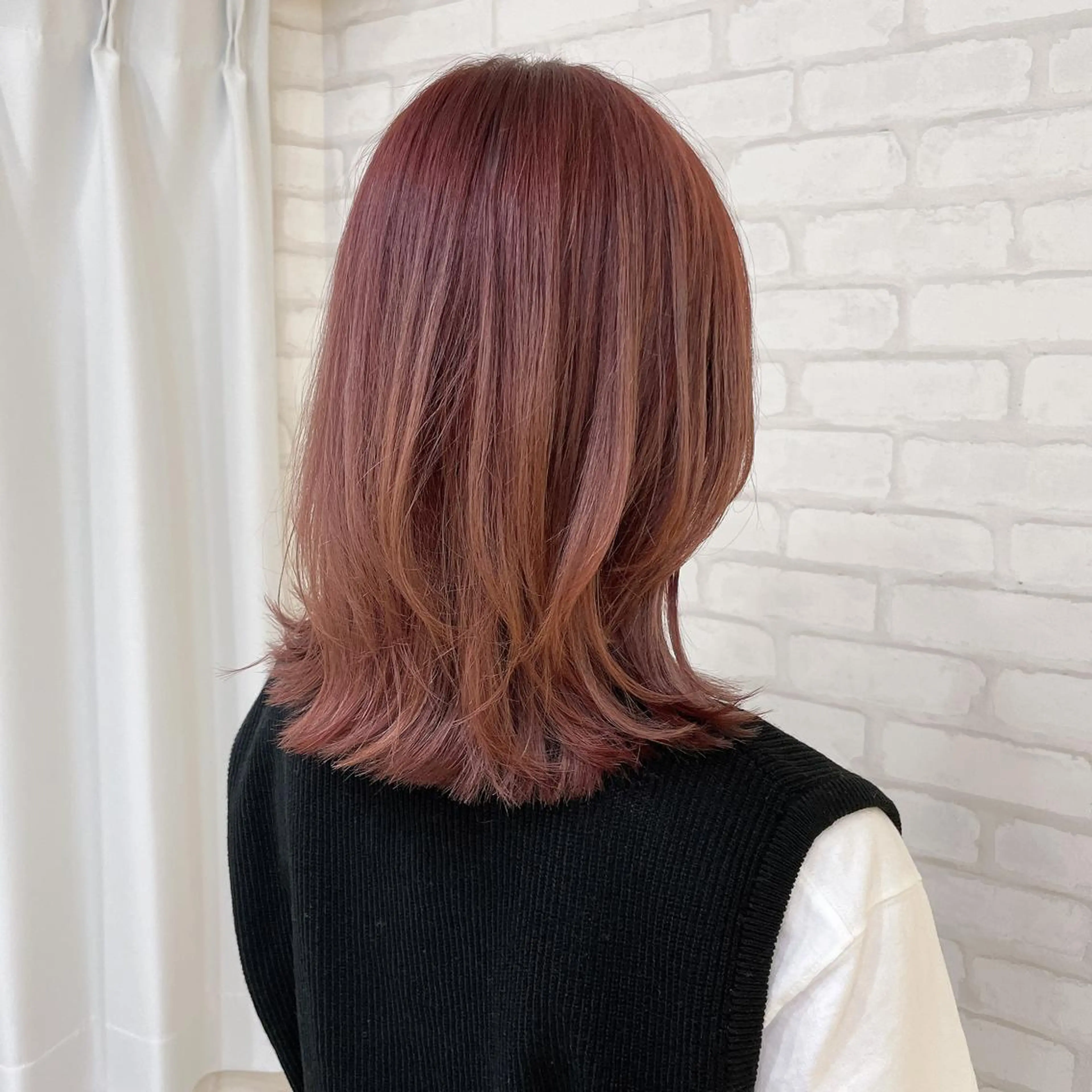 ミディアム カラー abilita AZUSAのヘアスタイル