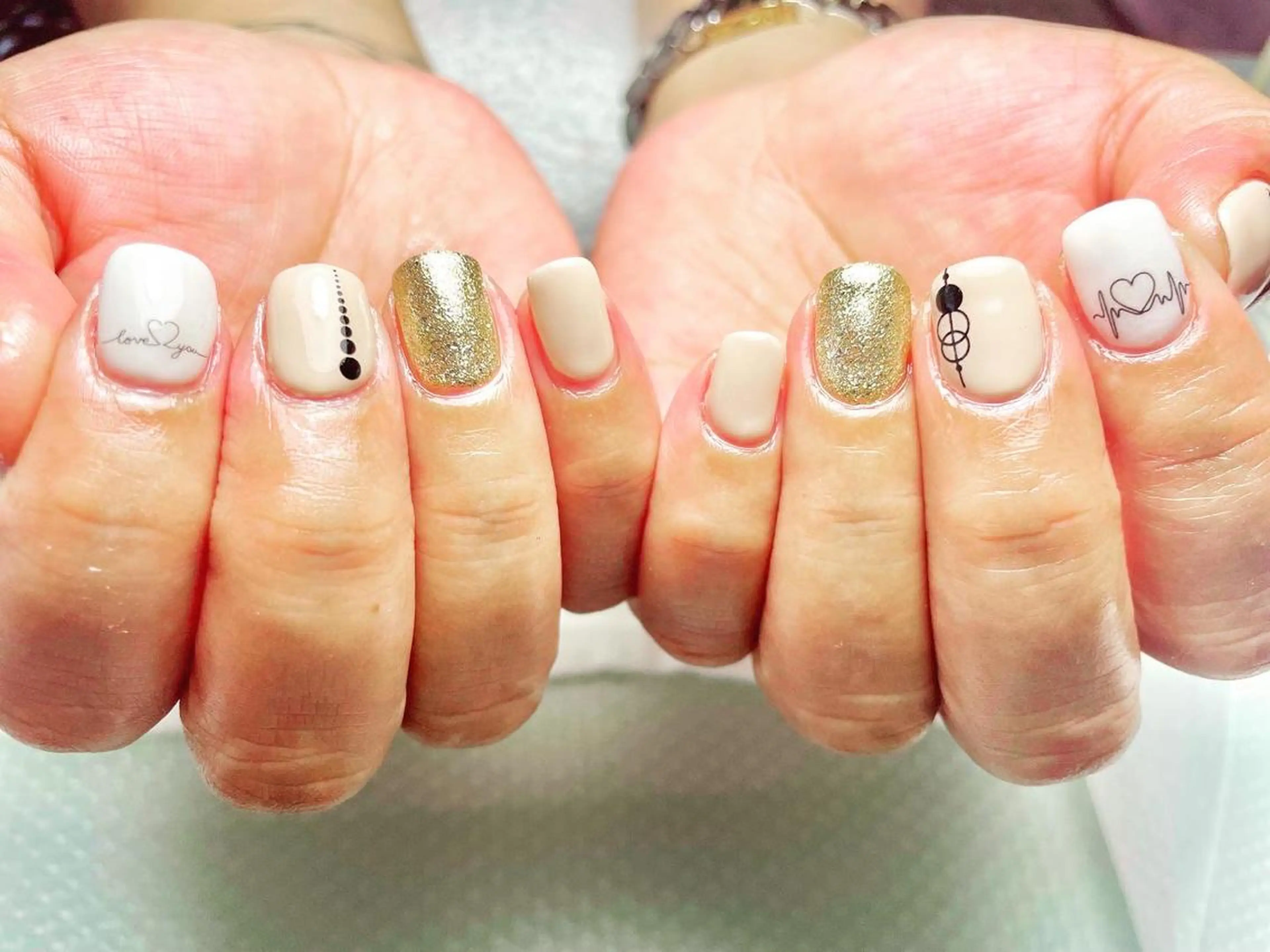 ネイル 加瀬 アンジェリーのネイルデザイン