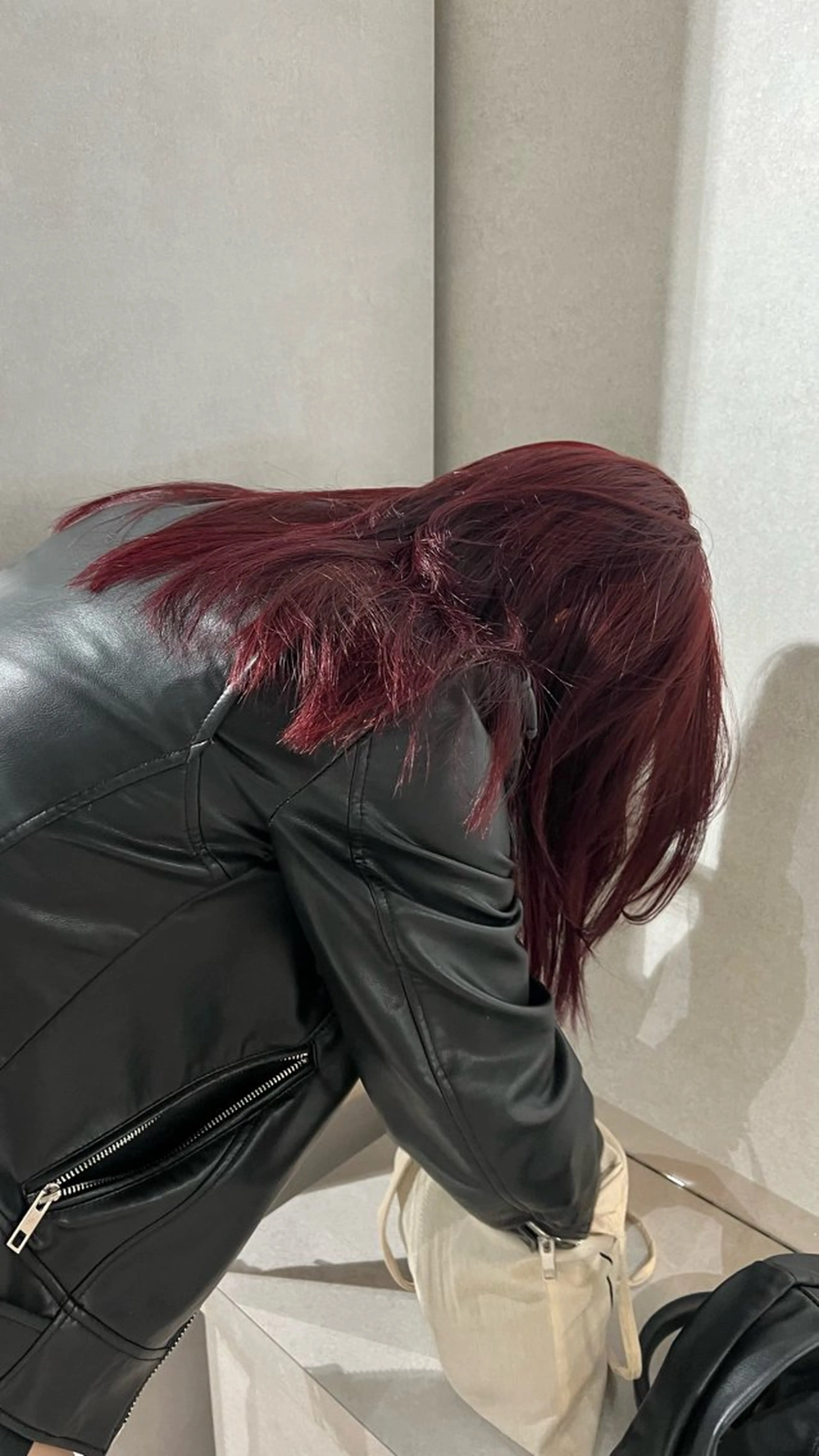 セミロング カラー レッドカラー anon Loemのヘアスタイル