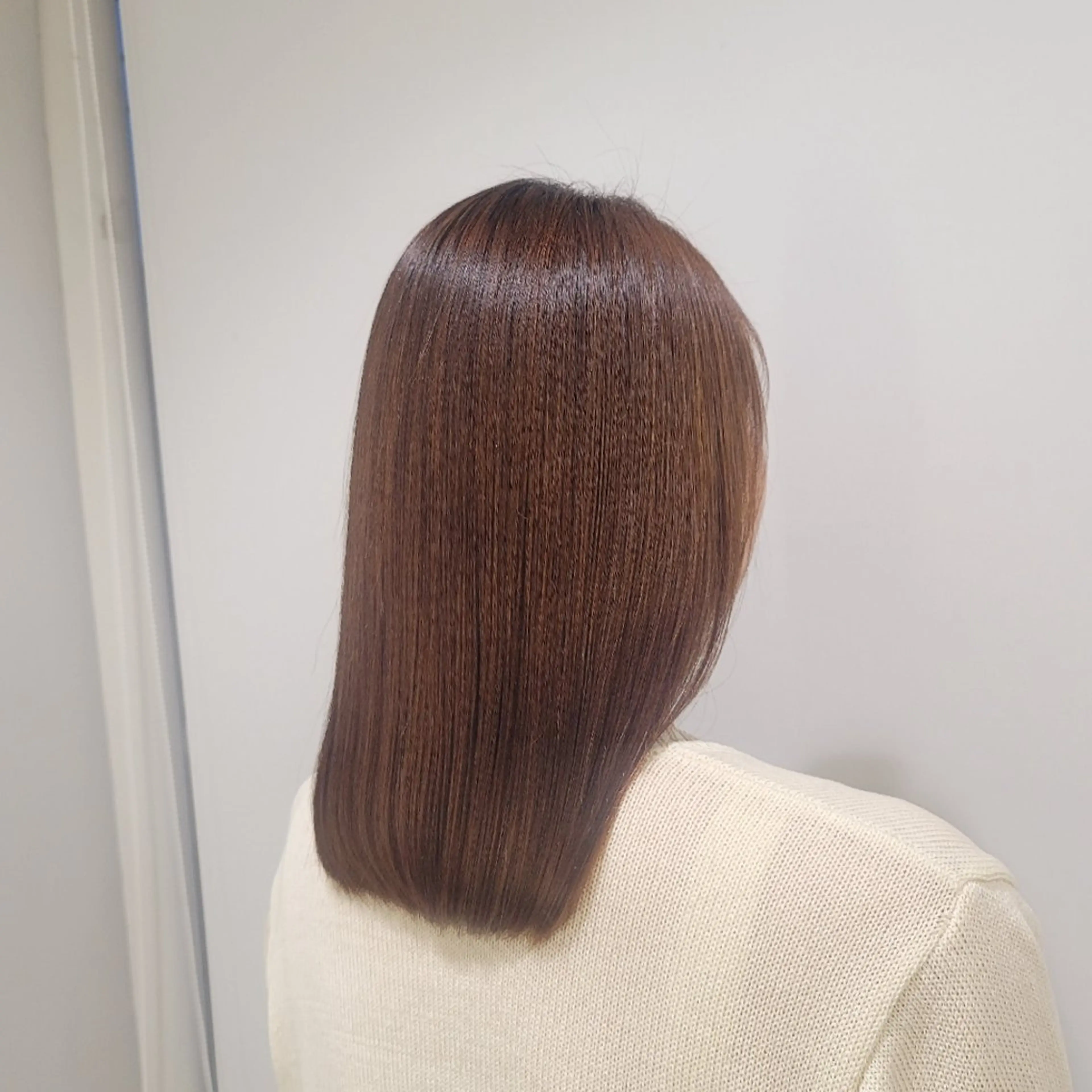 ミディアム カットモデル/ セット/COCOKAのヘアスタイル