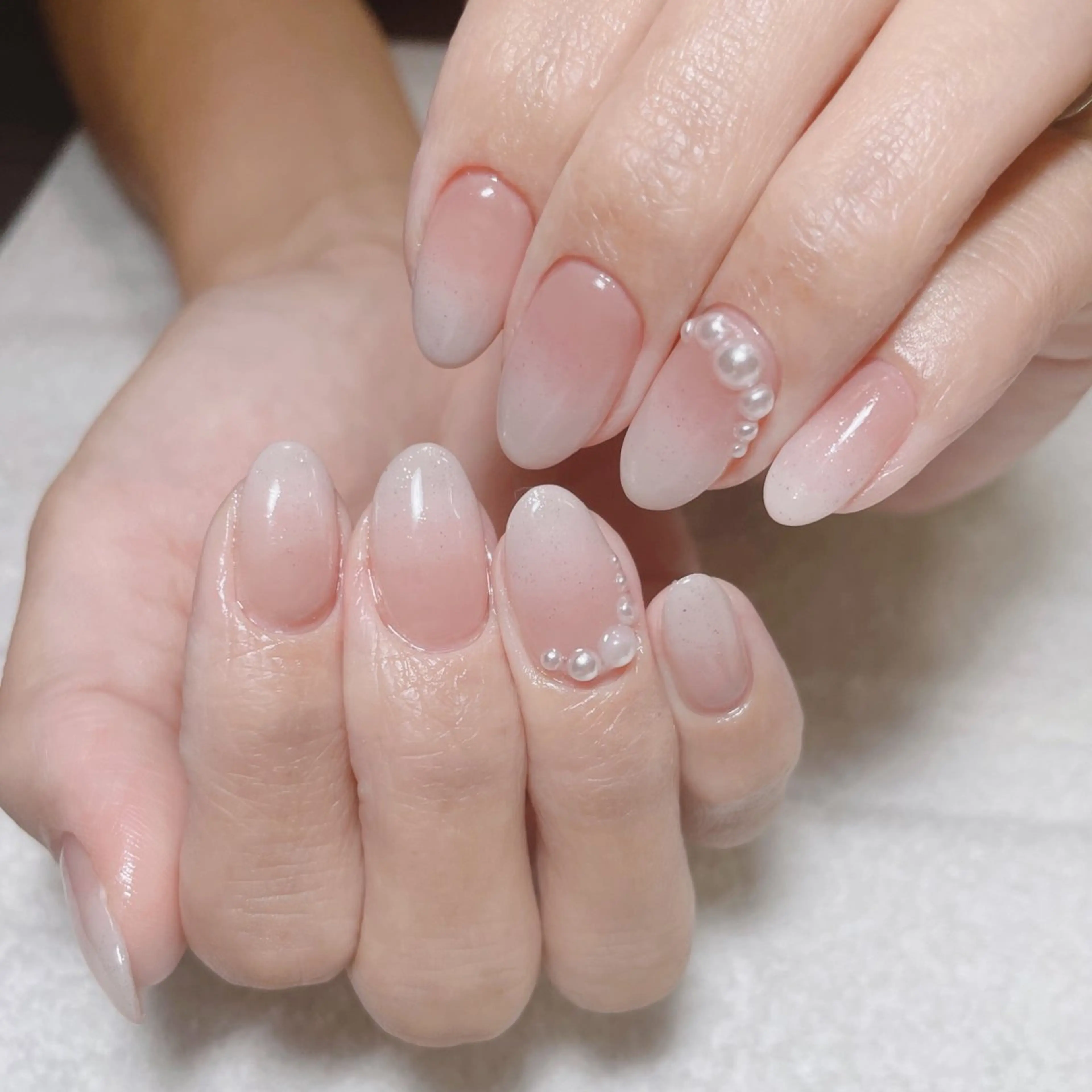 ネイル グラデーション シンプルネイル ブライダルネイル ハンドネイル 奥田 加奈子のネイルデザイン