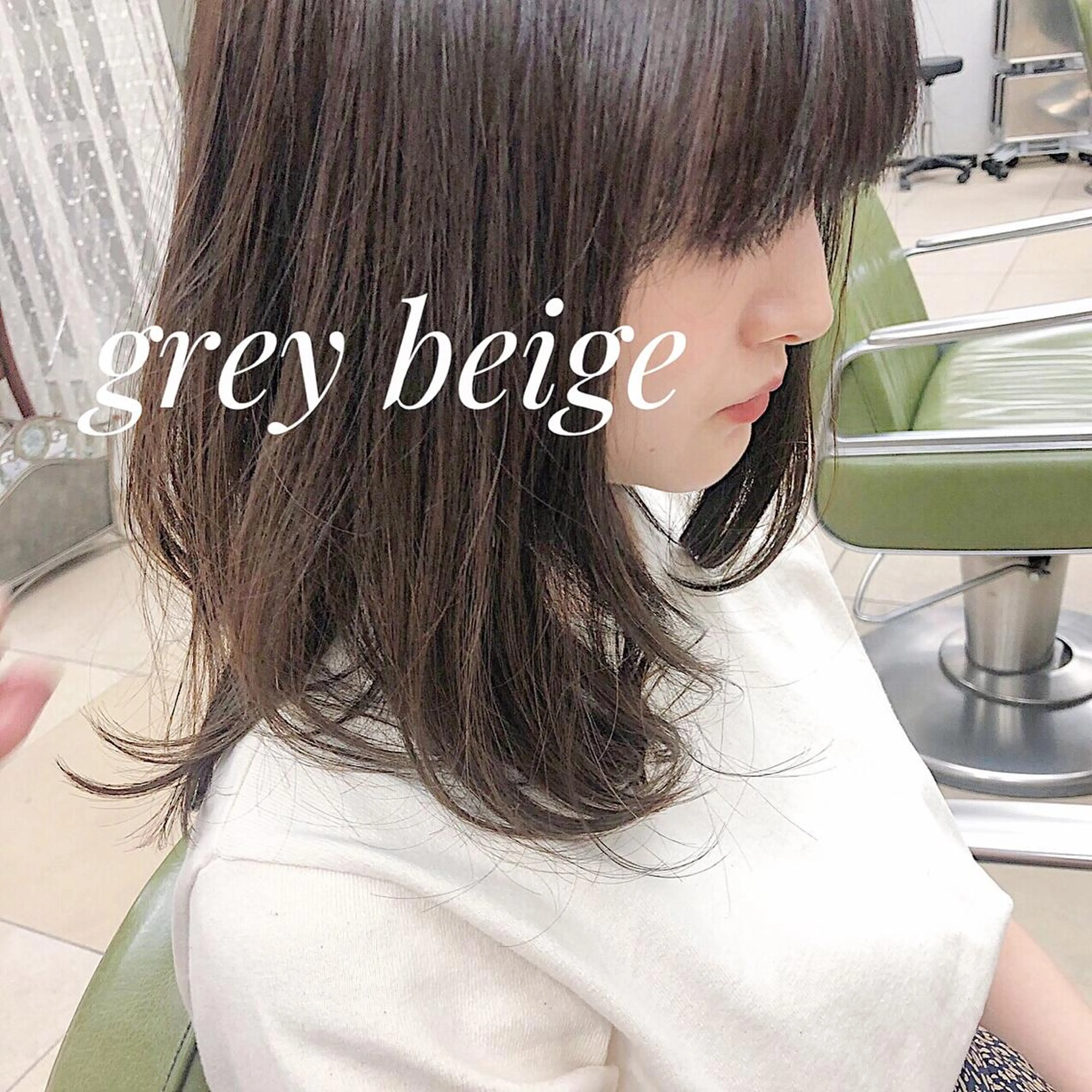 セミロング ofhair所属・岩崎 仁美のヘアスタイル