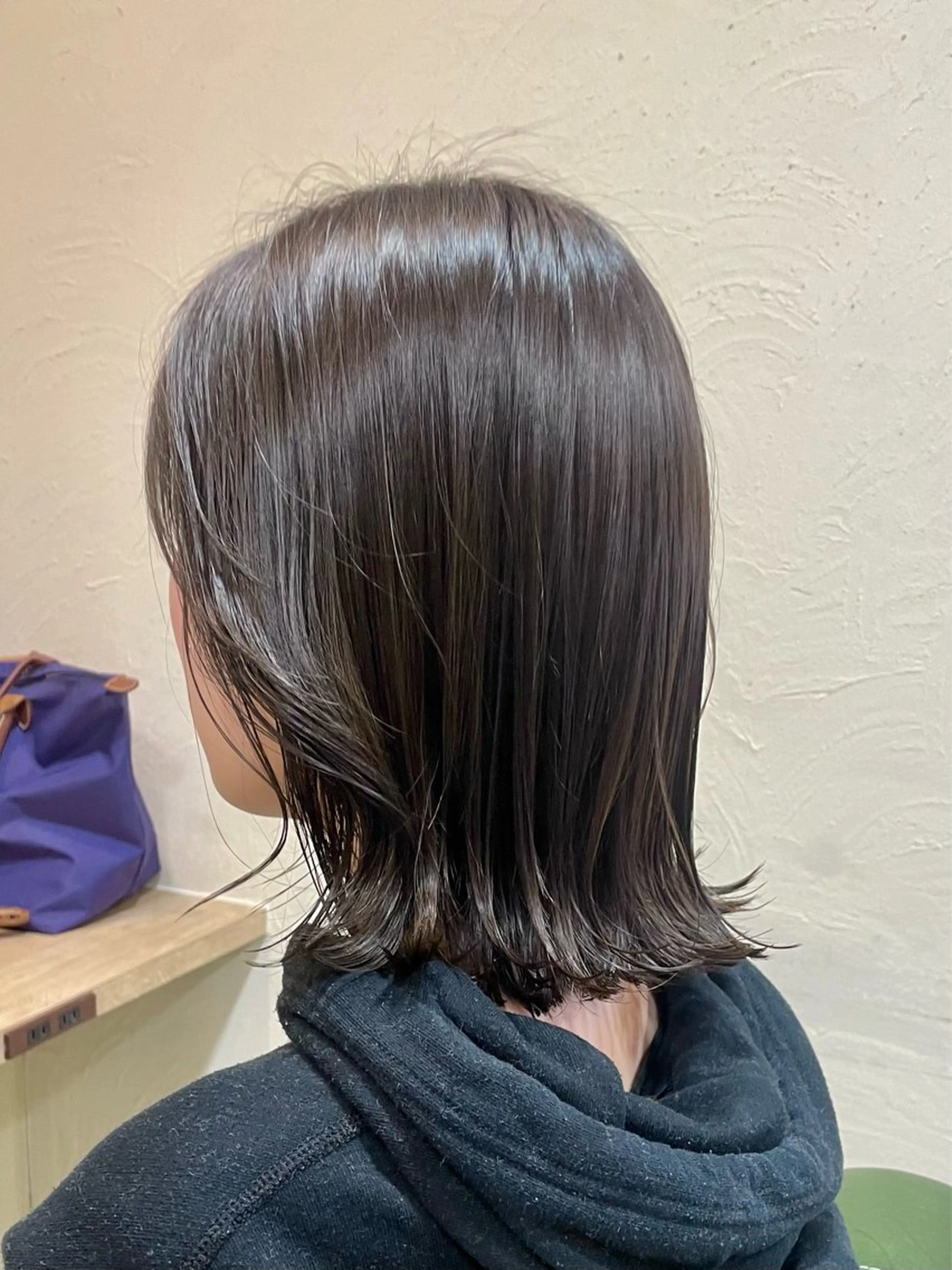 ミディアム カラー レイヤーカット 外ハネヘア 清水 有実子のヘアスタイル