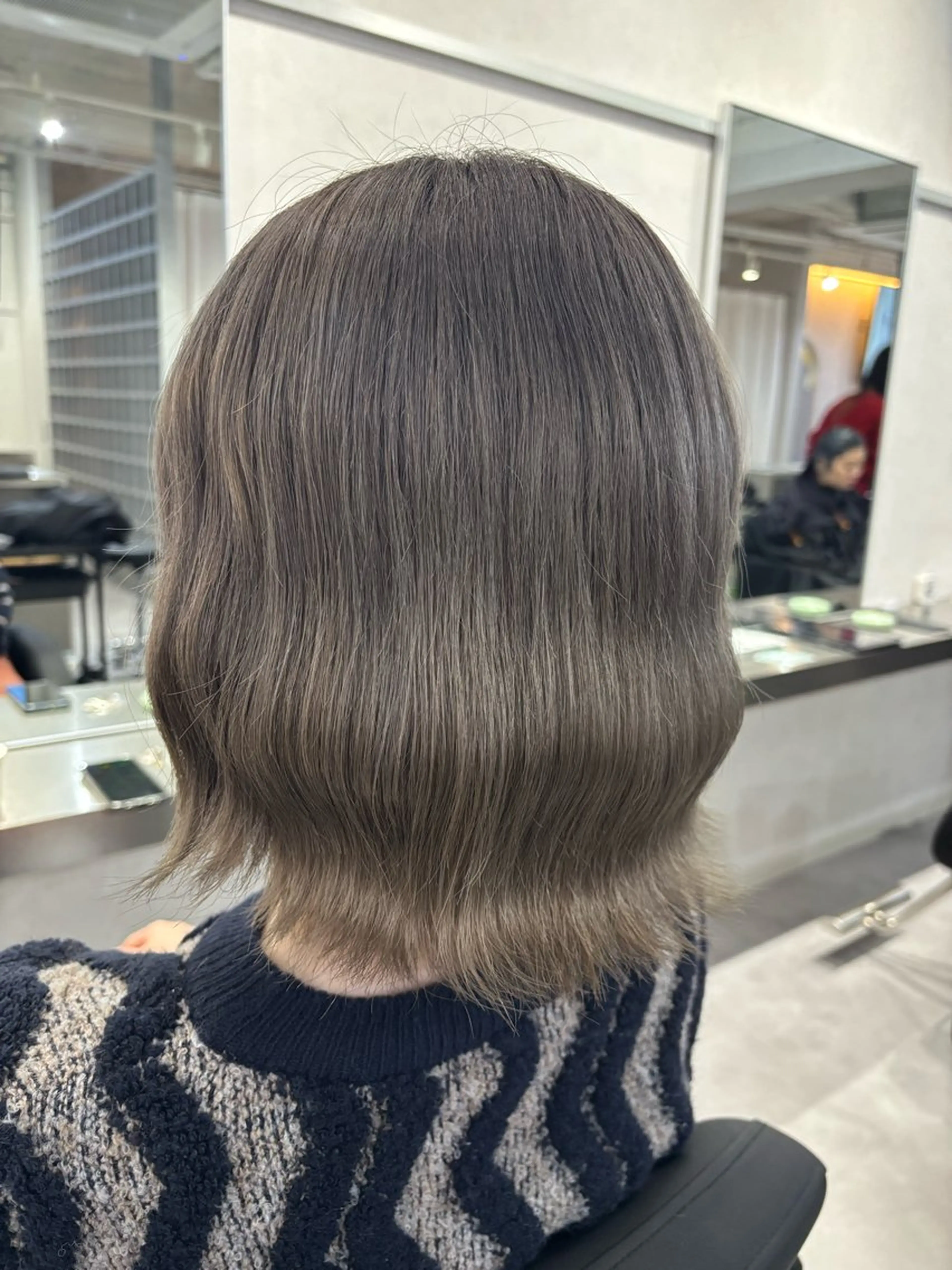 ミディアム カラー 透明感カラー グレージュ トリートメント ヘアカラー トリートメント 韓国透明感🇰🇷 SAKURAのヘアスタイル