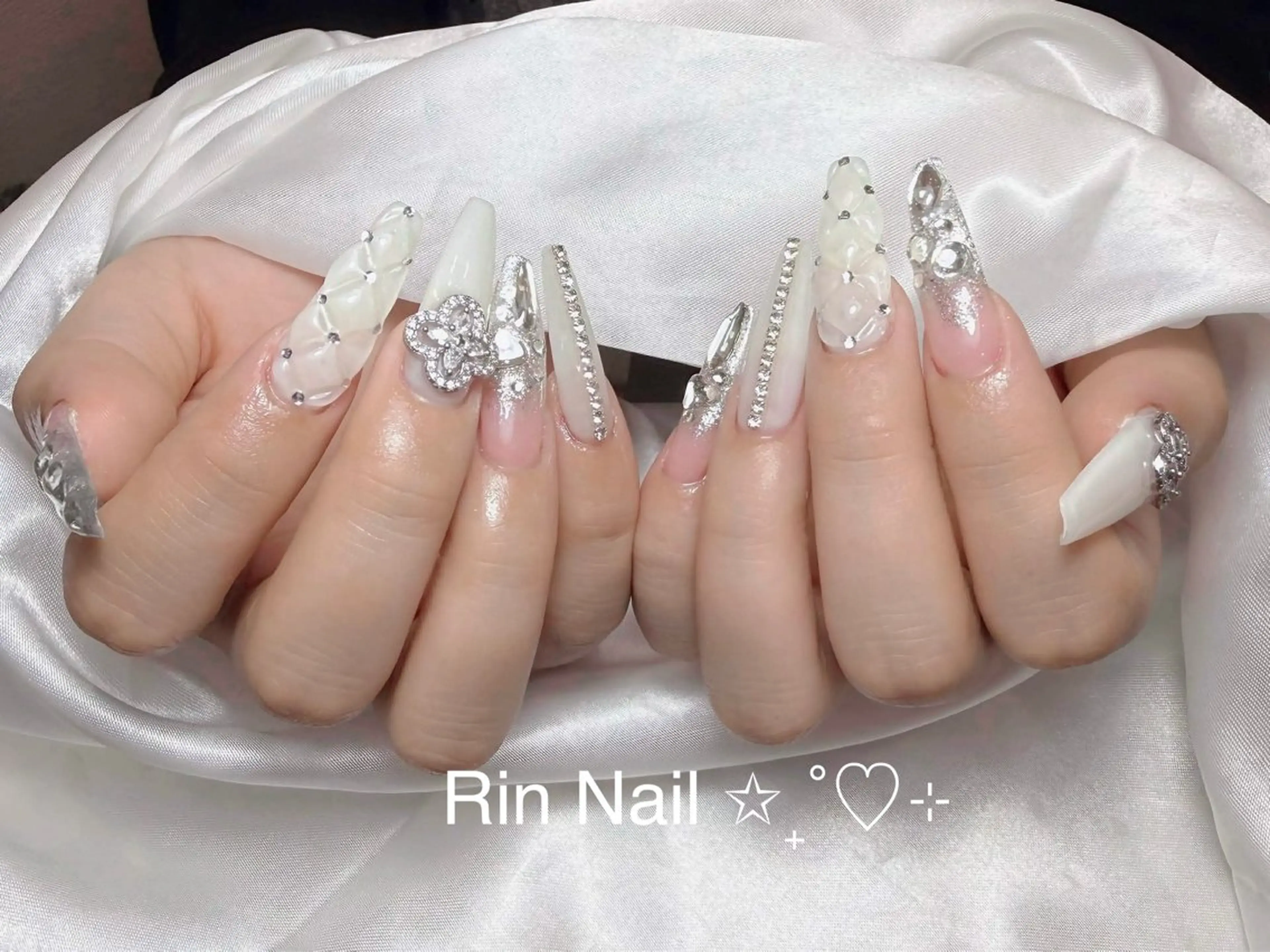 ネイル アートネイル 成人式 ロングネイル ニュアンスネイル スカルプネイル ハンドネイル Rin Nail 新大久保店のネイルデザイン