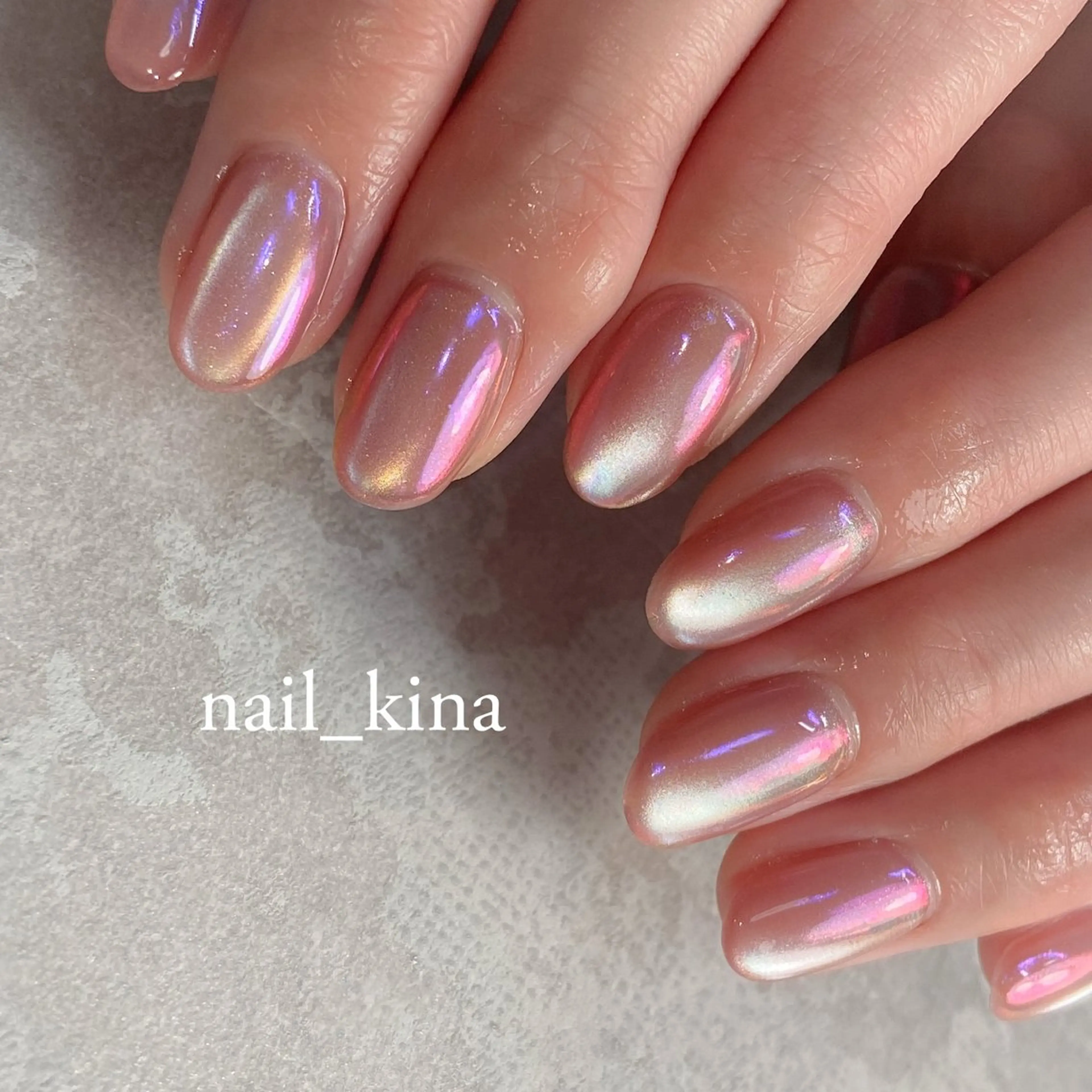 ネイル オーロラネイル マグネットネイル マグネットワンカラー ワンカラーネイル ピンク nail_ kinaのネイルデザイン