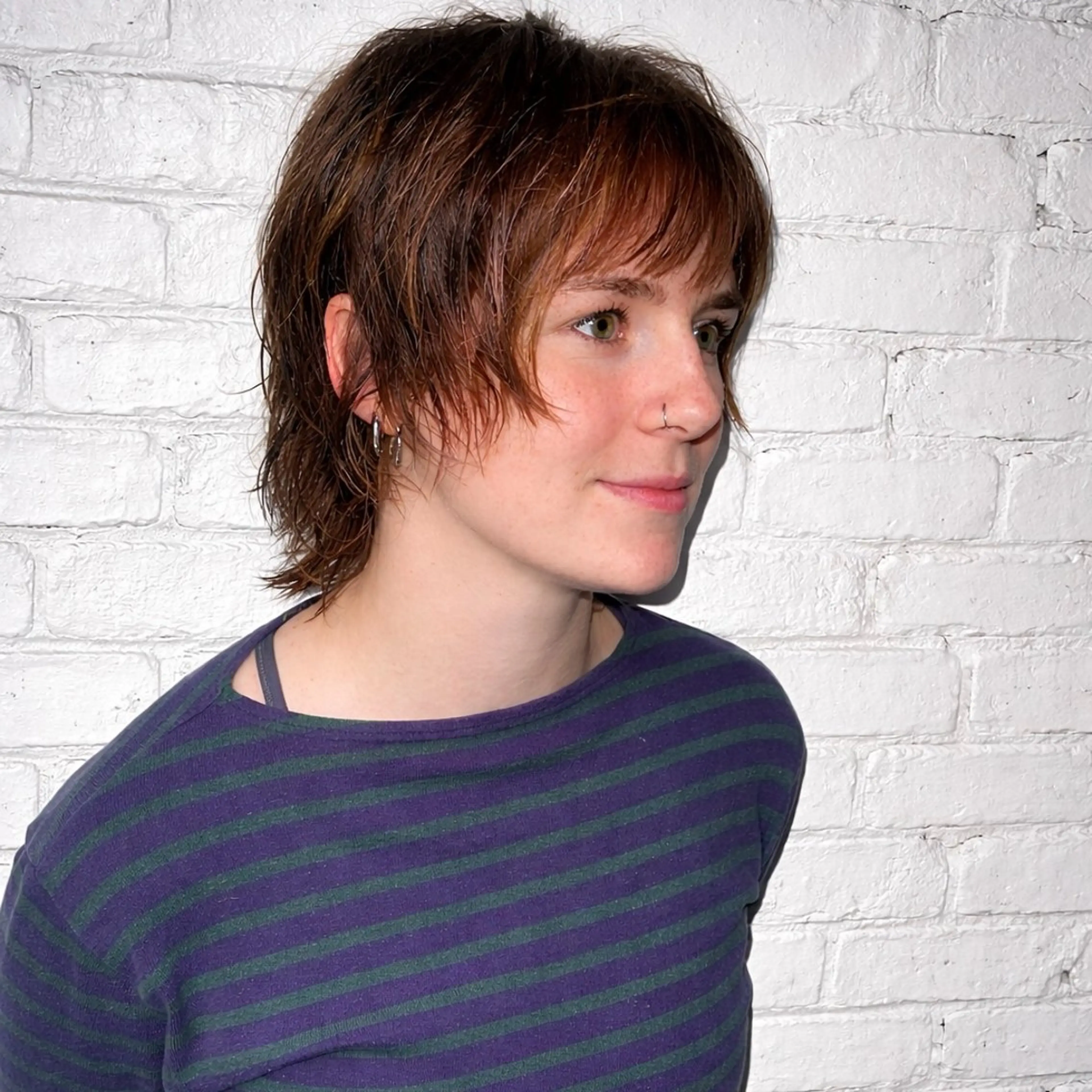 ショート くせ毛 顔まわりレイヤー 顔周りカット レイヤーカット カット カライング所属・ズミ/垢抜けレイヤー 🦖透明感カラーのヘアスタイル