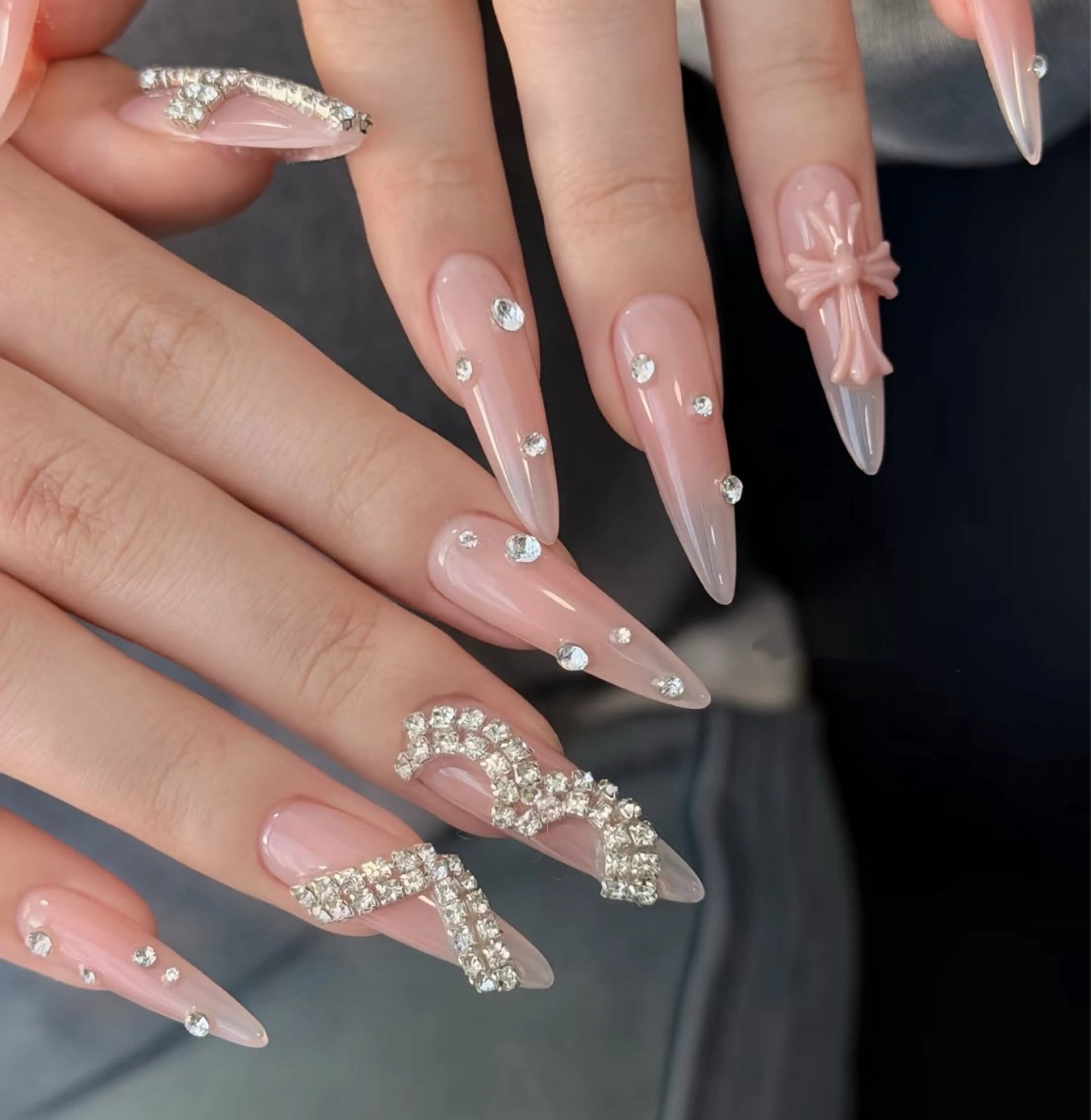 ネイル ハンドネイル ハンドケア 🍑 momo_nailのネイルデザイン