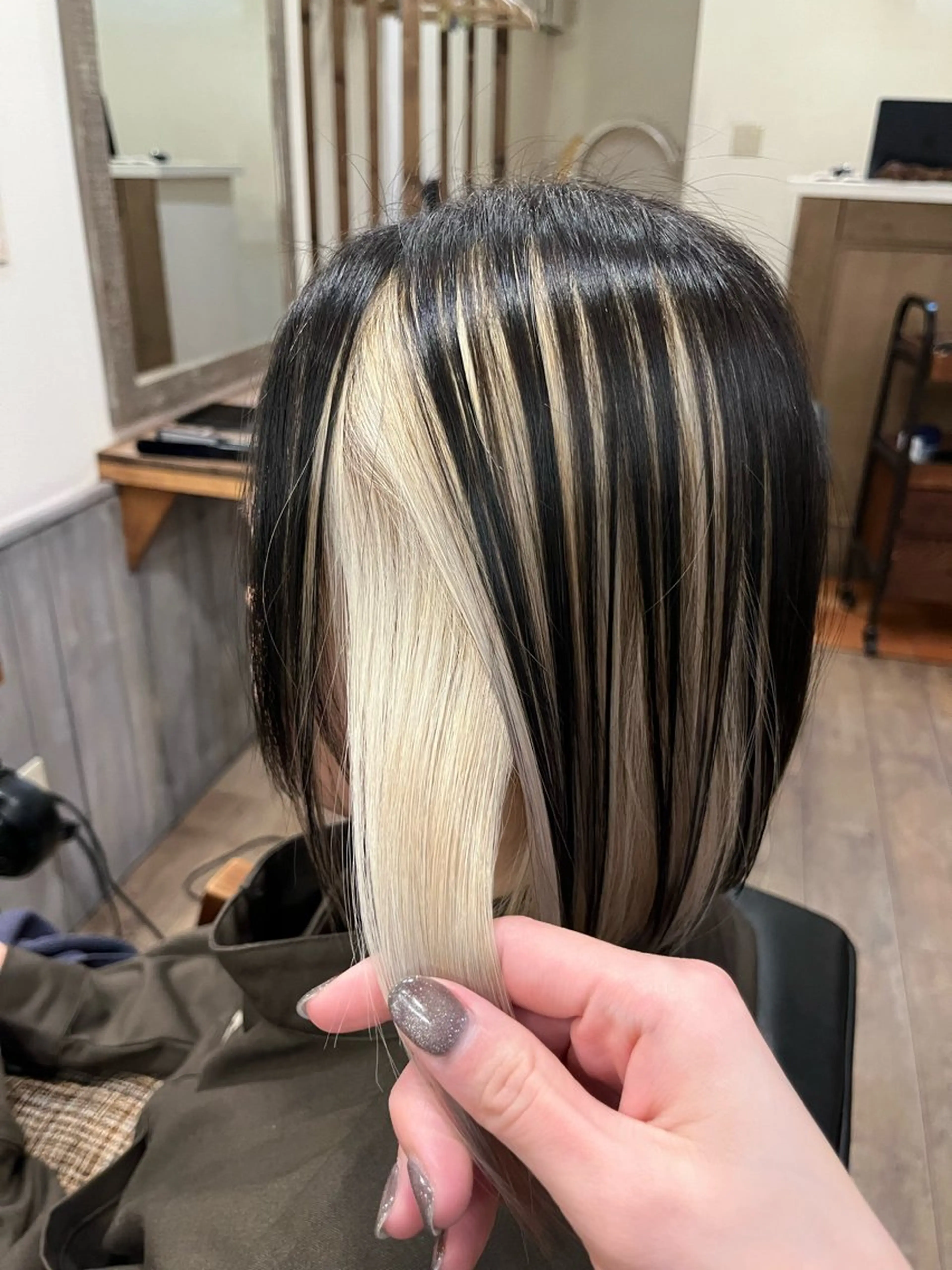 平日限定　カラー+インナーカラー　13,200➡︎6,000円の写真