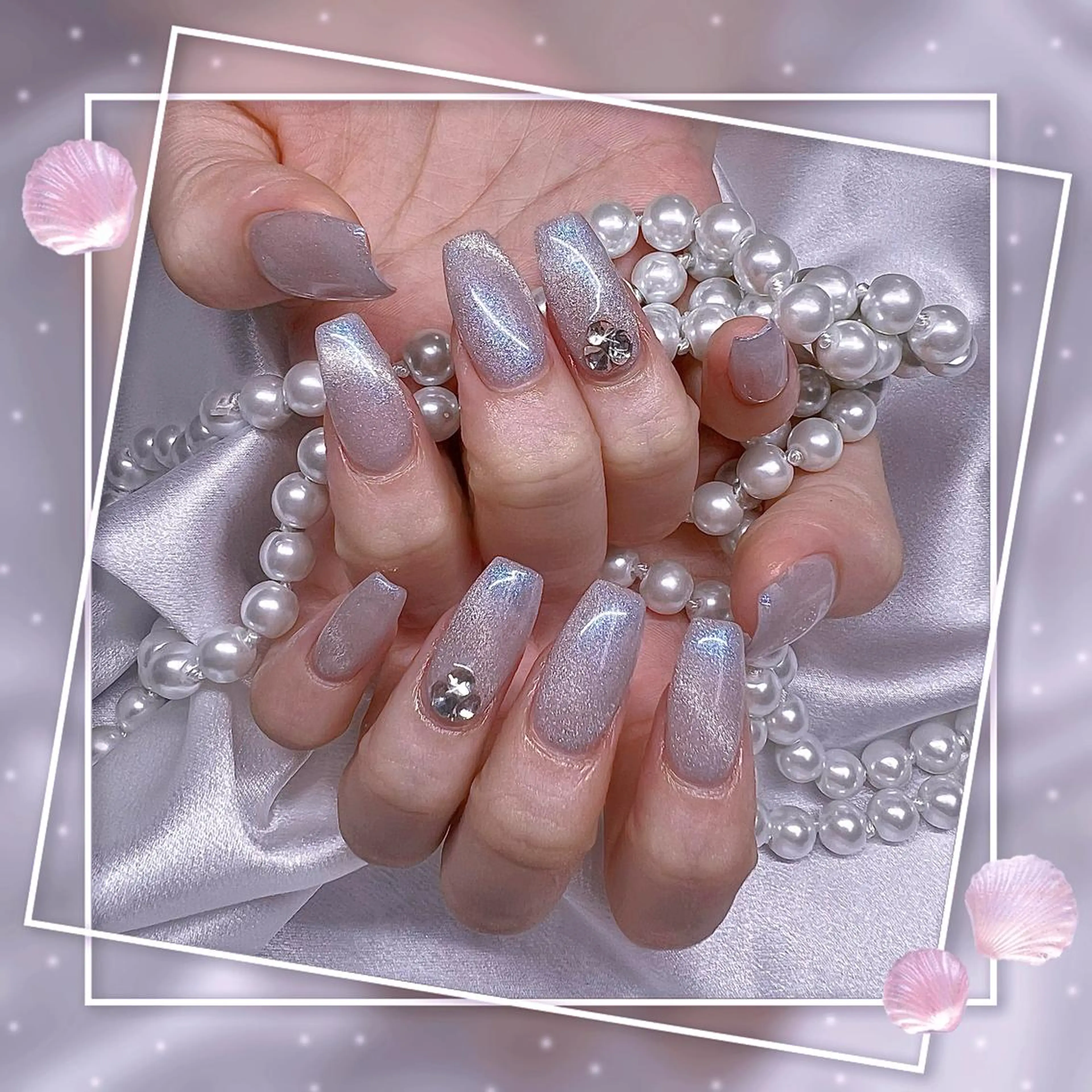 ネイル フレンチネイル キラキラネイル 韓国ネイル マグネットネイル マグネットフレンチ ハンドネイル Chill Nailsalonのネイルデザイン