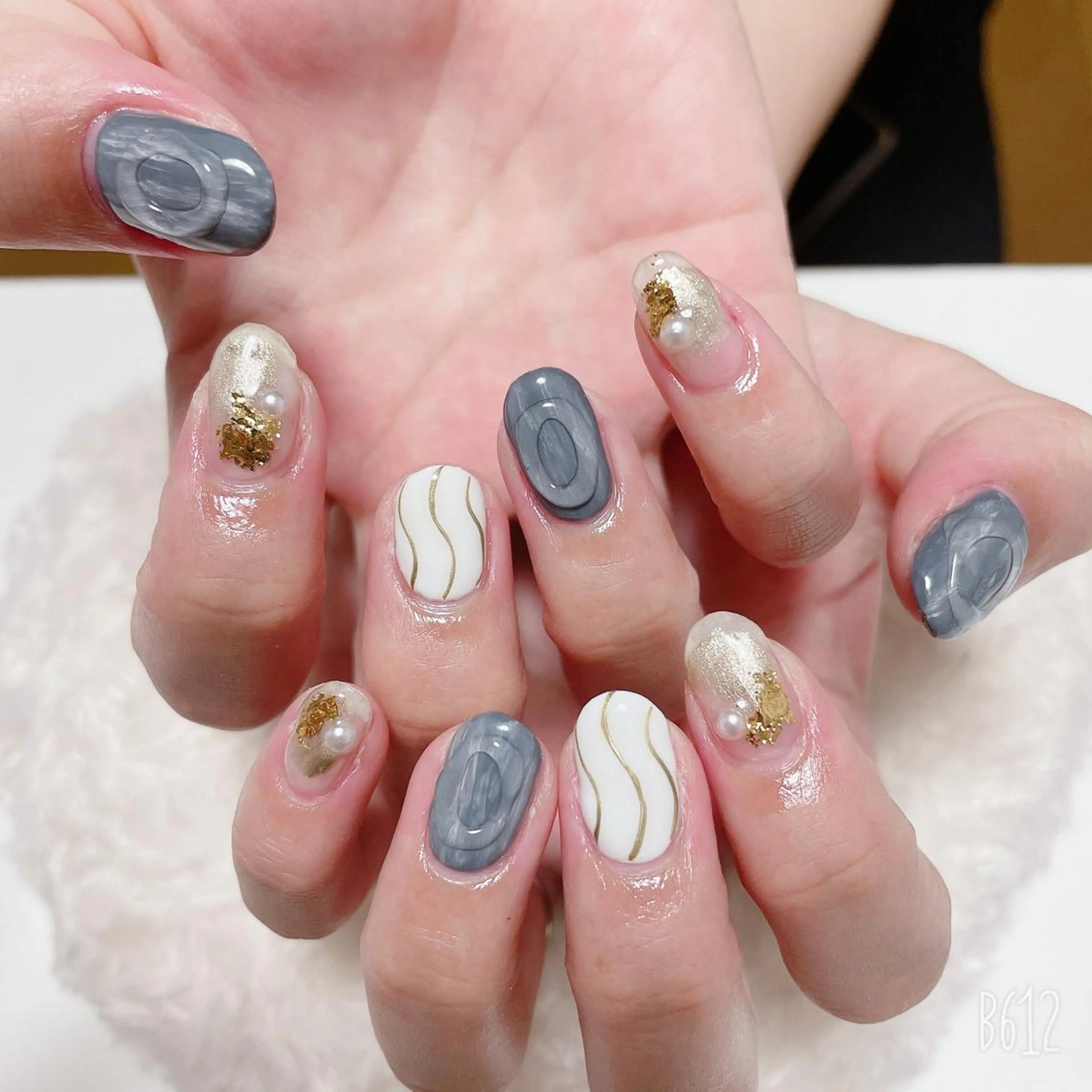 ネイル The Best Beauty受付担当のヘアスタイル