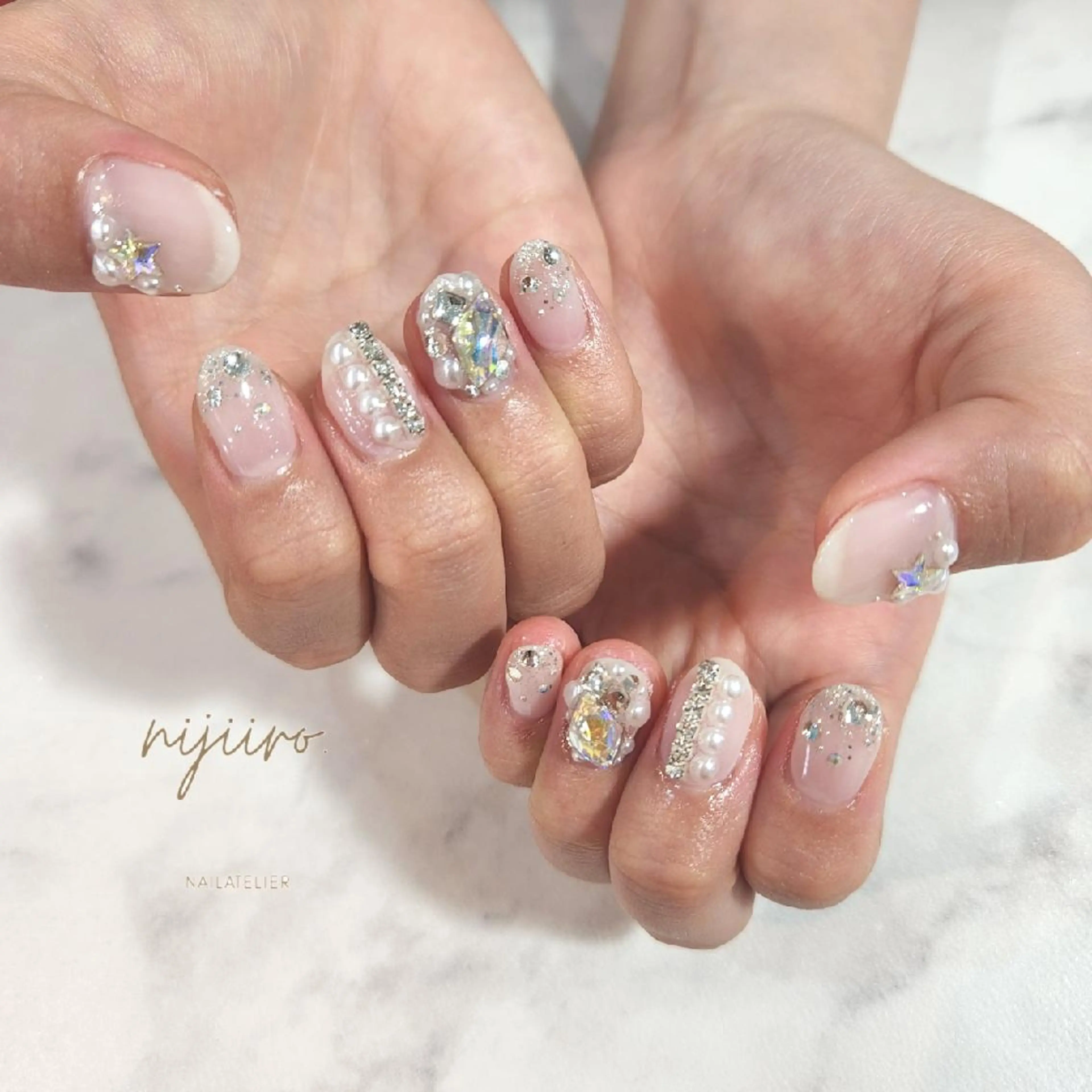 ネイル ハンドネイル nailatelier nijiiro.所属・nijiiro🌈 サトウのネイルデザイン