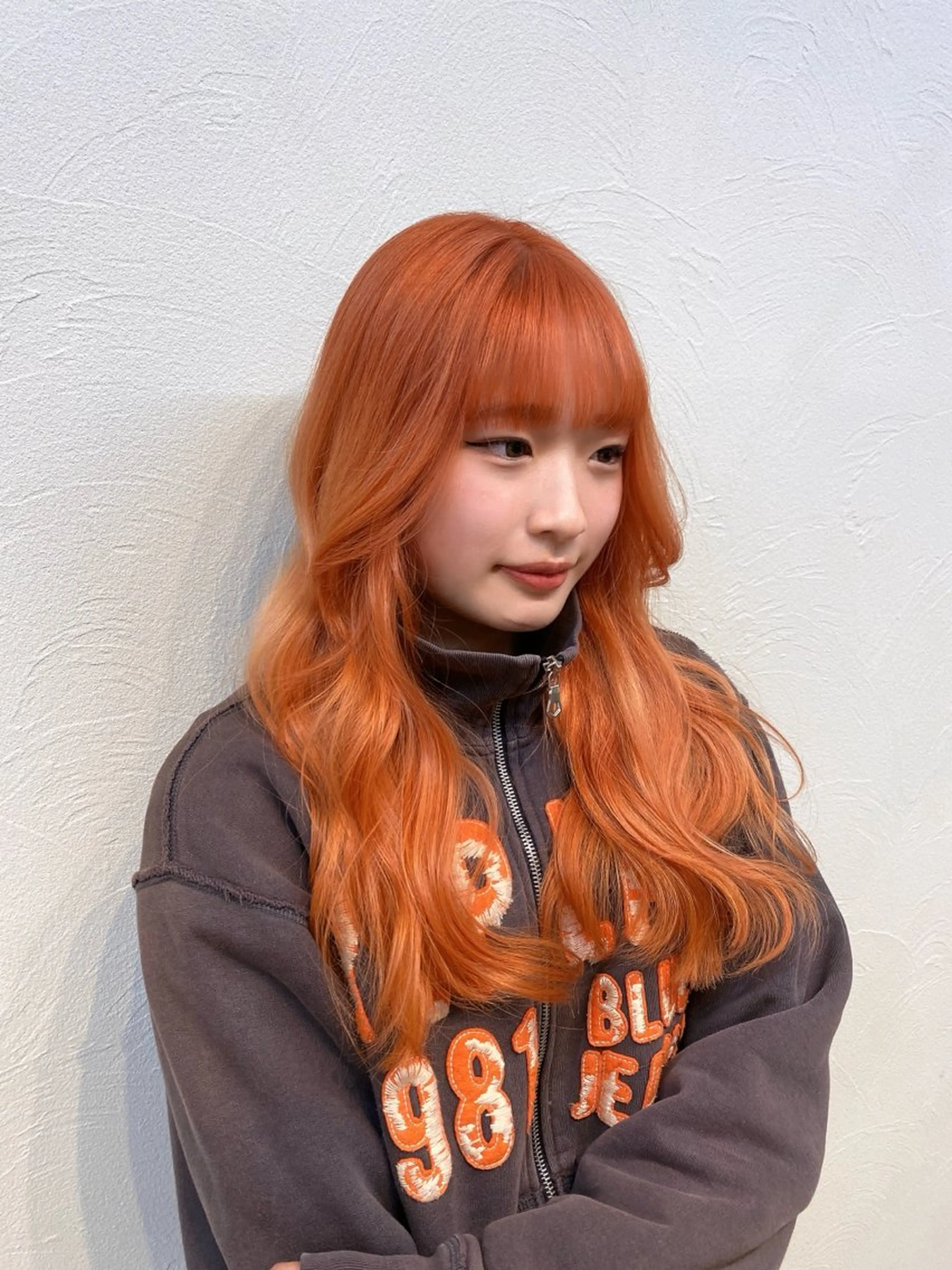 ロング カラー オレンジ ピンクカラー 韓国風ヘア ユウリ YURIのヘアスタイル