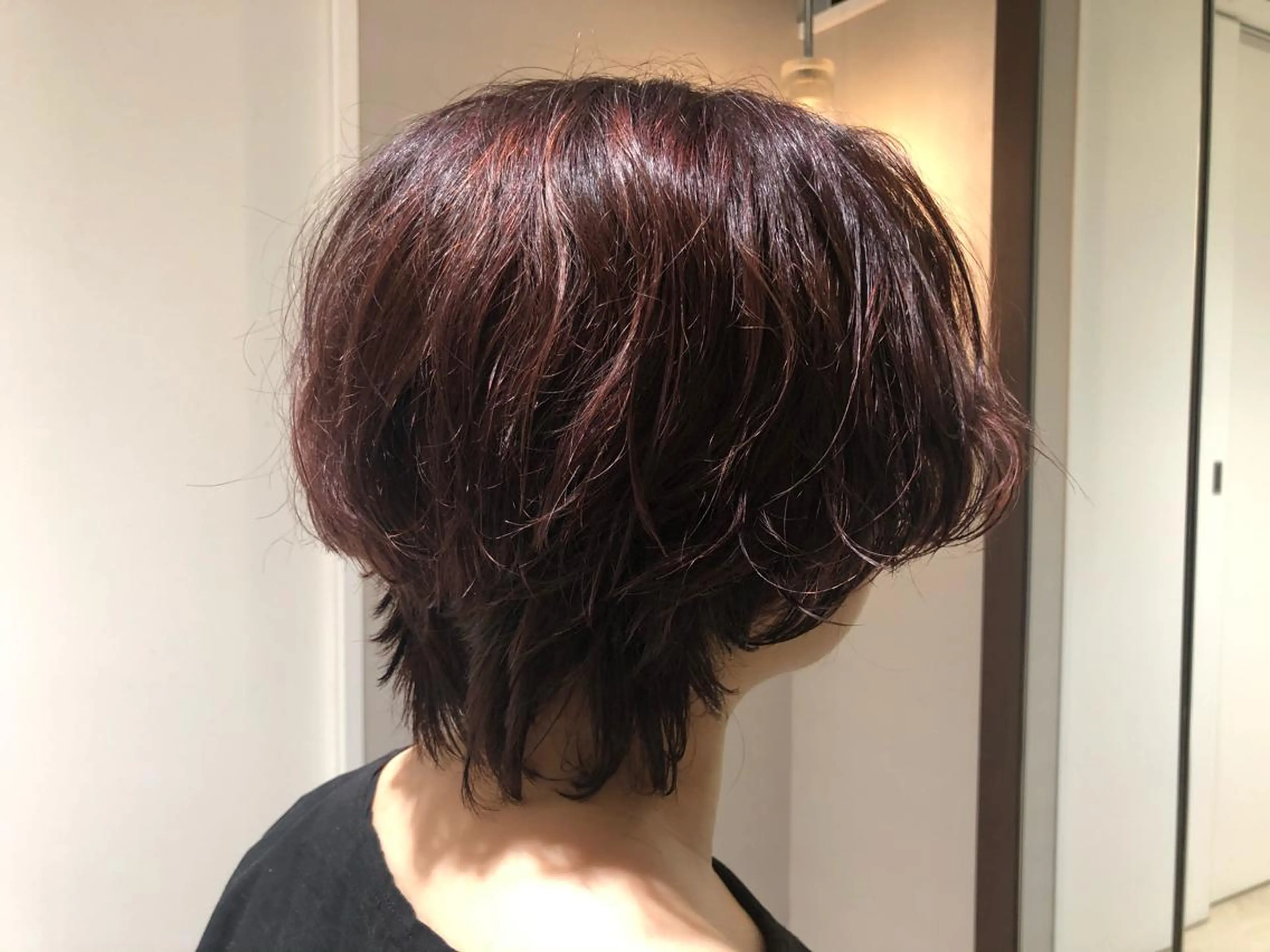 ショート カラー パーマ 高澤 まなみのヘアスタイル
