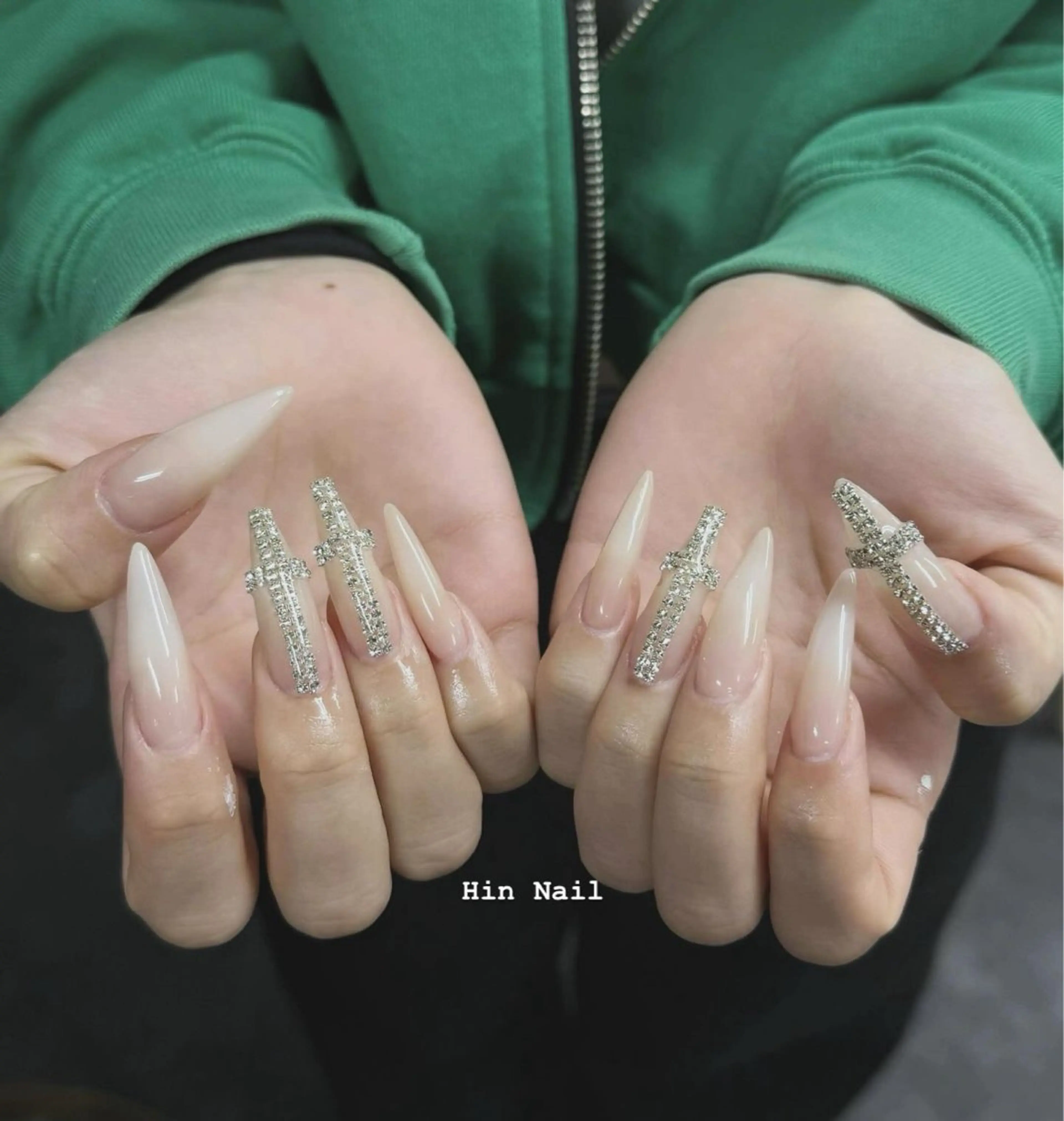 ネイル ハンドネイル HIN NAILのネイルデザイン
